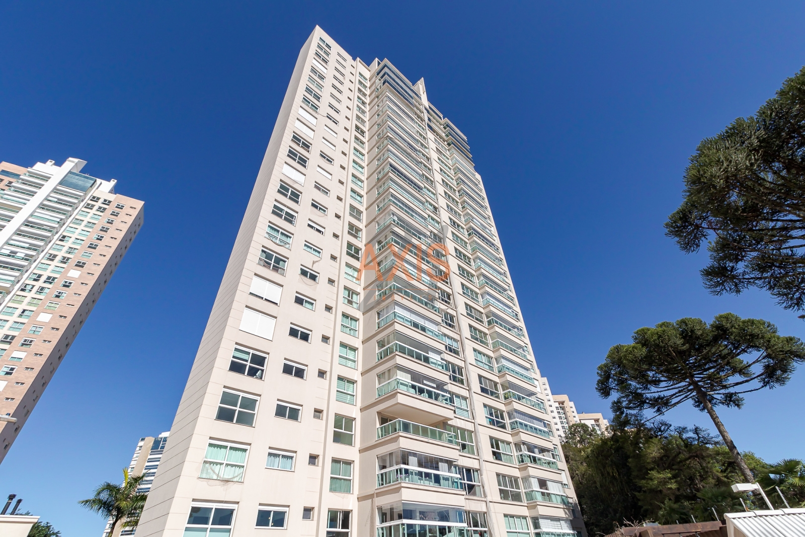 Elegance Condominium - foto 1