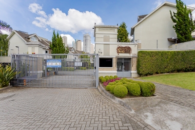 Yard Ecoville Residencial em CURITIBA