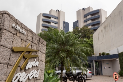 Twin Towers em CURITIBA