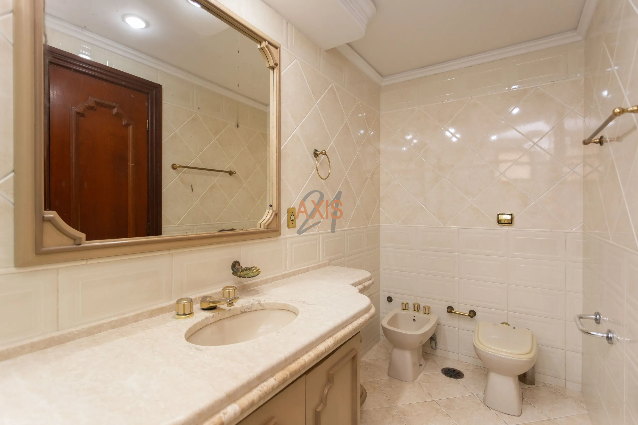 Apartamento de 4 Quartos à Venda no Edifício Haroldo Darwin Caron | Alto da XV Curitiba — foto 23