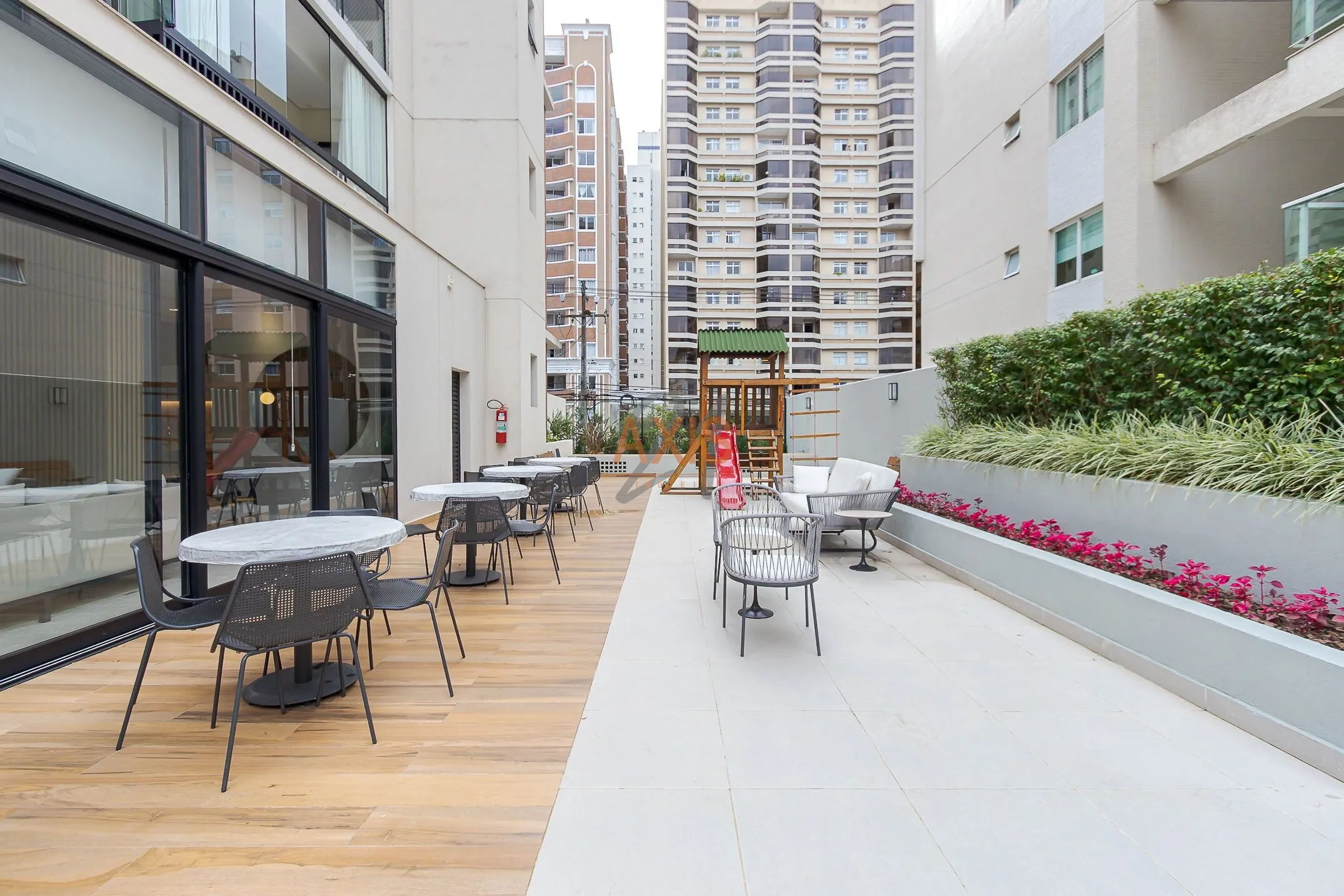 Apartamento Garden de 3 Suítes à Venda no Edifício Singular Champagnat | Champagnat Curitiba — foto 26