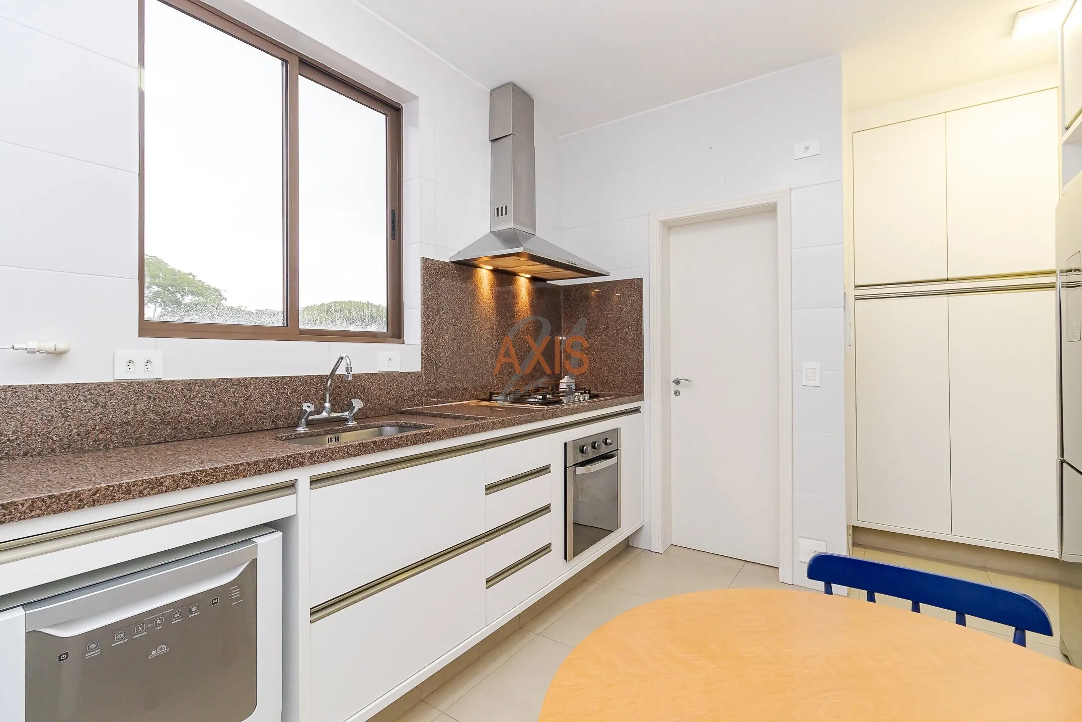 Apartamento de 4 Quartos à Venda no Edifício Sunset Boulevard | Alto da XV  Curitiba — foto 4