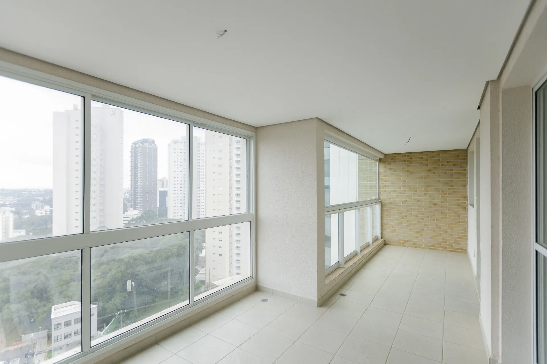 Apartamento de 4 Quartos à Venda no Edifício Reserva Ecoville | Ecoville  Curitiba — foto 3