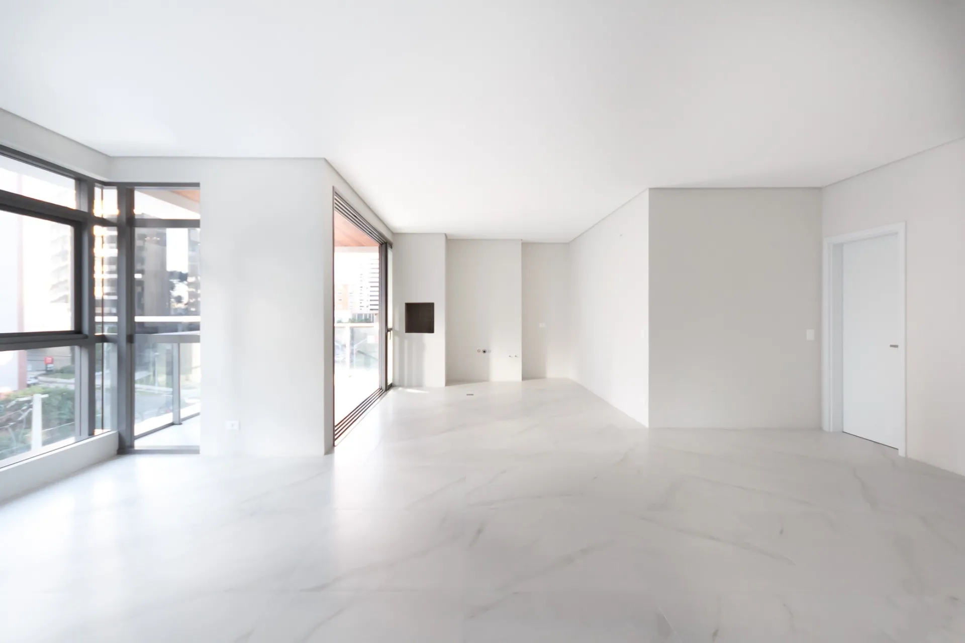 Apartamento de 3 Suítes à Venda no Edifício Mirage Silva Jardim | Batel  Curitiba — foto 4