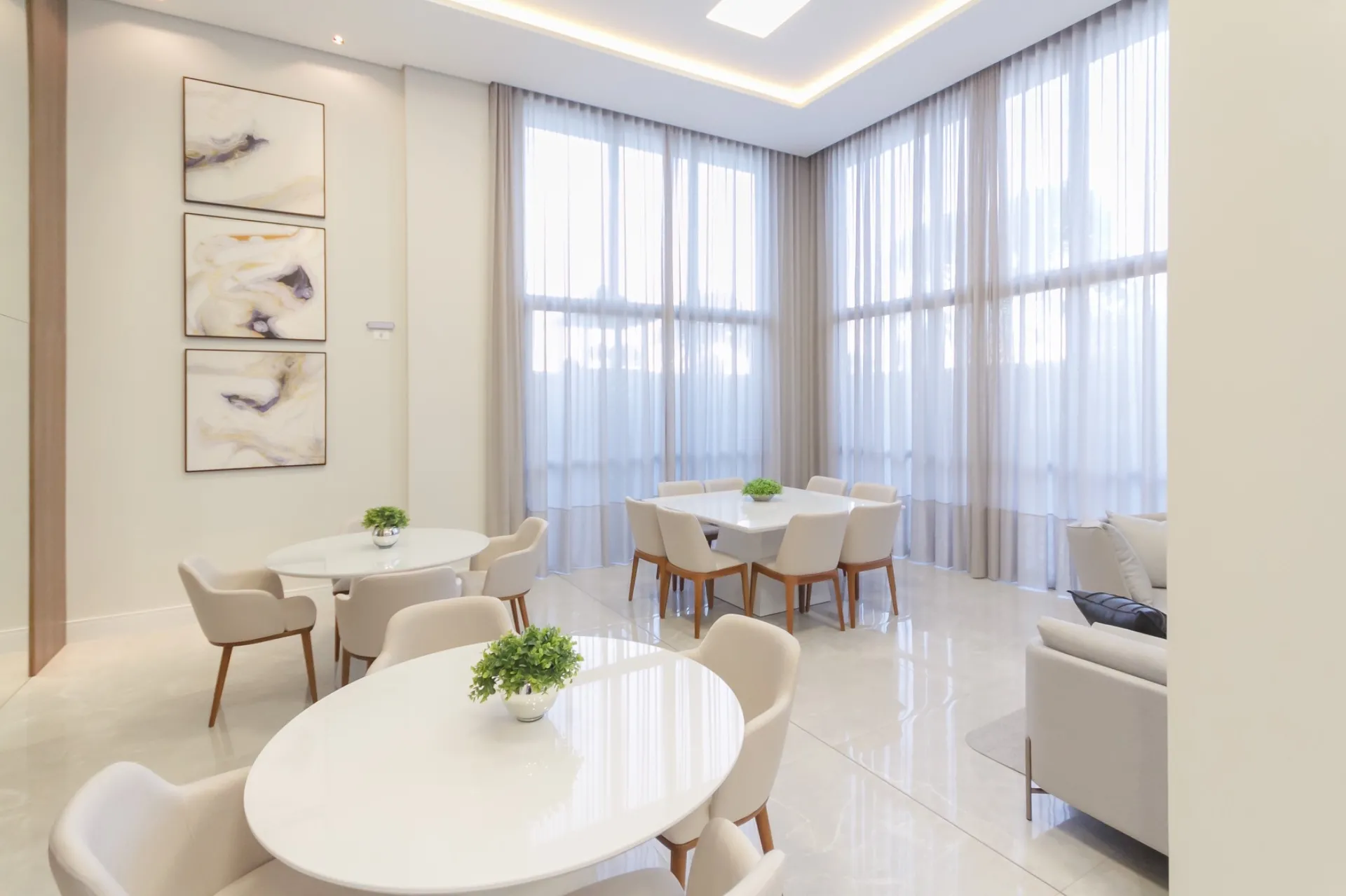 Apartamento de 3 Suítes à Venda no Edifício Mirage Silva Jardim | Batel  Curitiba — foto 37