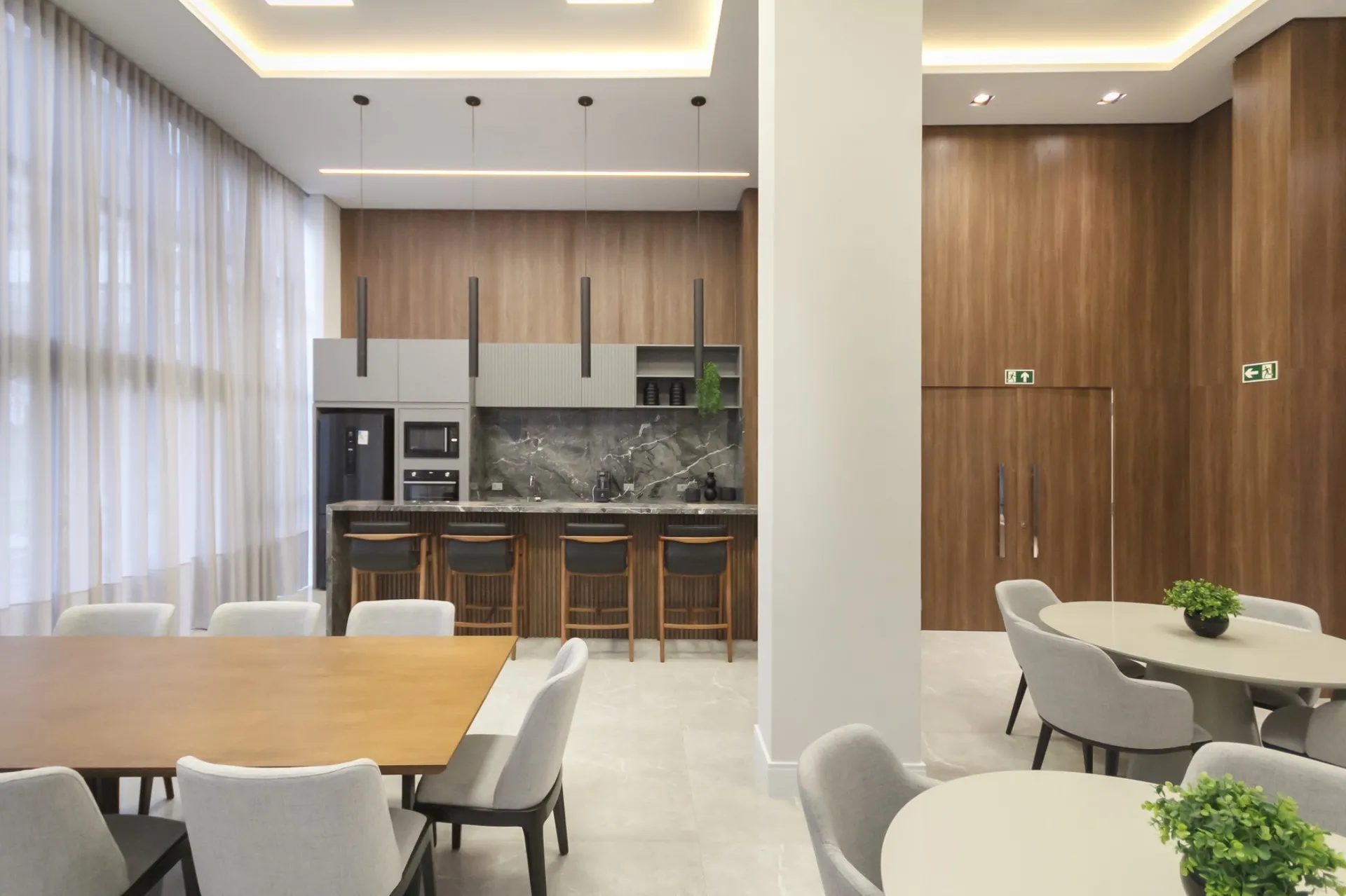 Apartamento de 3 Suítes à Venda no Edifício Mirage Silva Jardim | Batel  Curitiba — foto 27