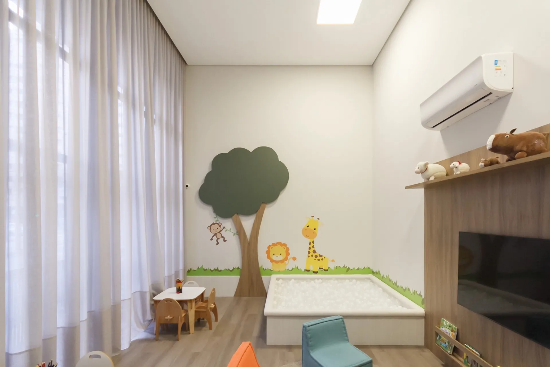 Apartamento de 3 Suítes à Venda no Edifício Mirage Silva Jardim | Batel  Curitiba — foto 31