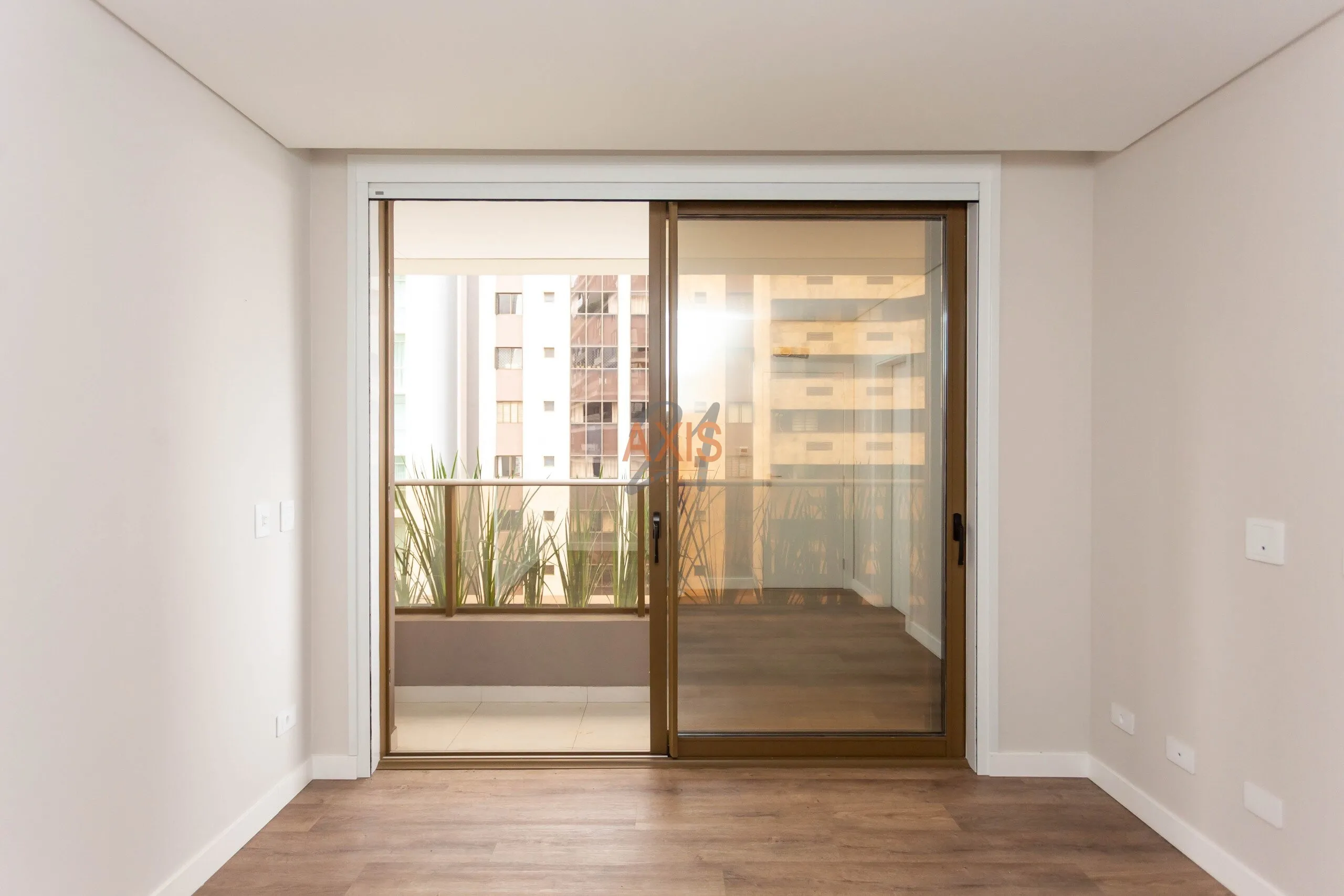 Apartamento de 3 Suítes à Venda no Edifício Carmen | Água Verde Curitiba — foto 14