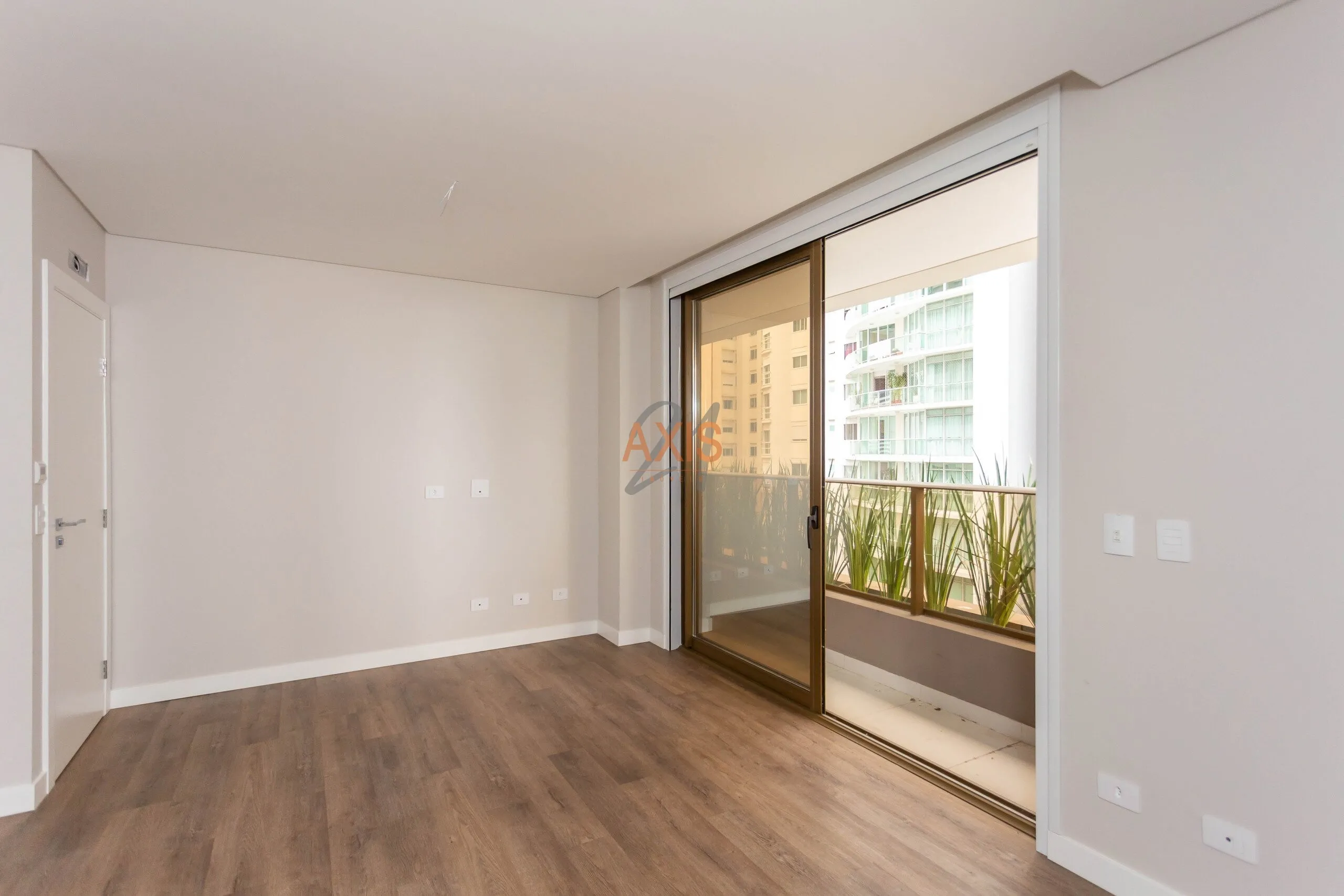 Apartamento de 3 Suítes à Venda no Edifício Carmen | Água Verde Curitiba — foto 11