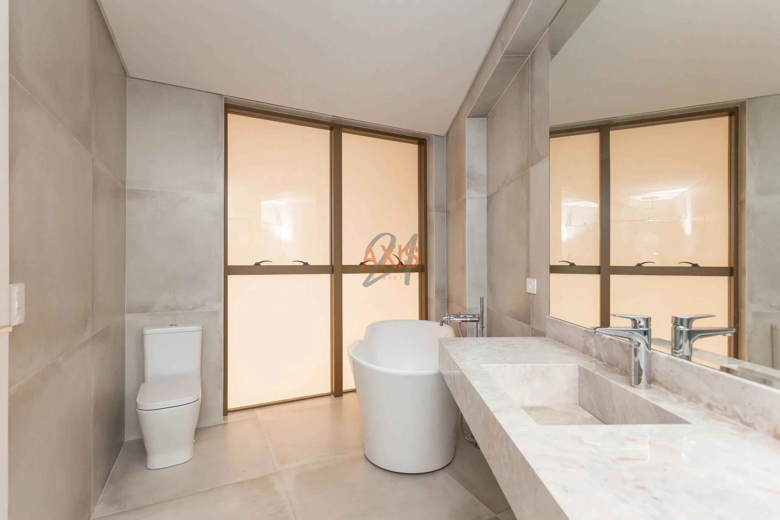 Apartamento de 3 Suítes à Venda no Edifício Carmen | Água Verde Curitiba — foto 12