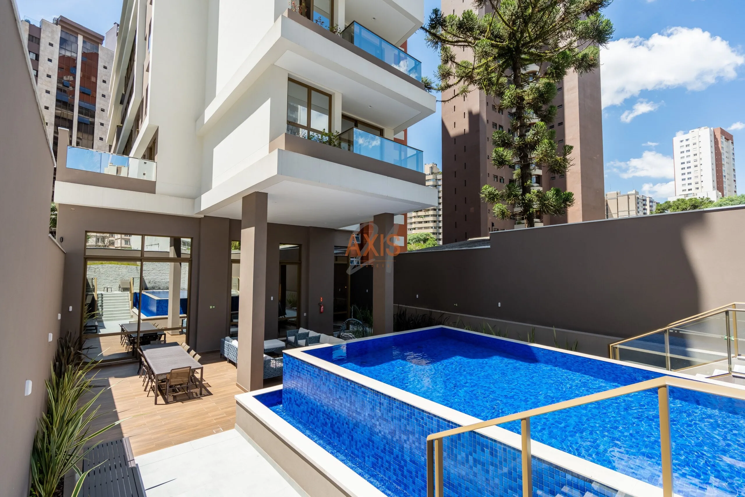 Apartamento de 3 Suítes à Venda no Edifício Carmen | Água Verde Curitiba — foto 27