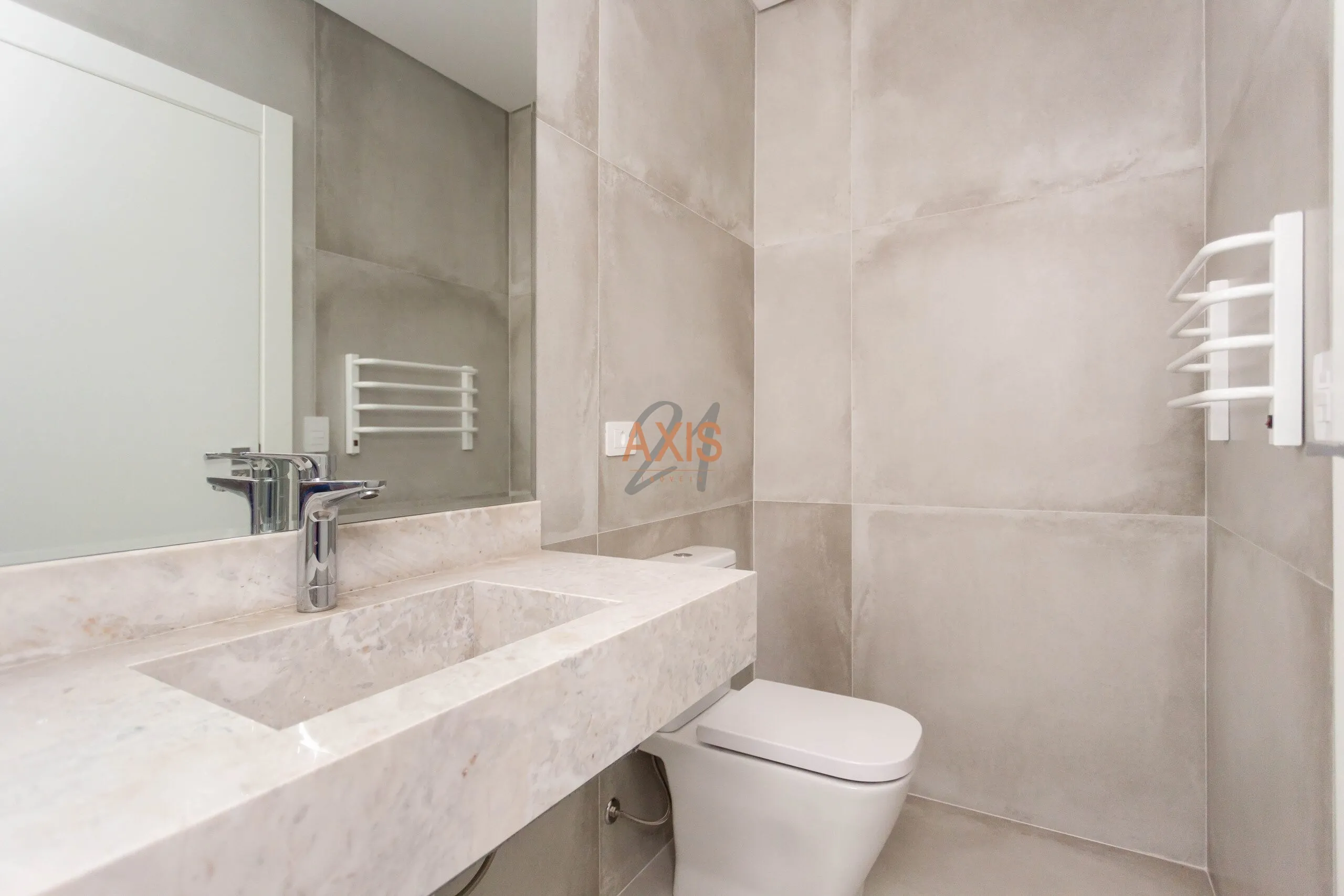 Apartamento de 3 Suítes à Venda no Edifício Carmen | Água Verde Curitiba — foto 24