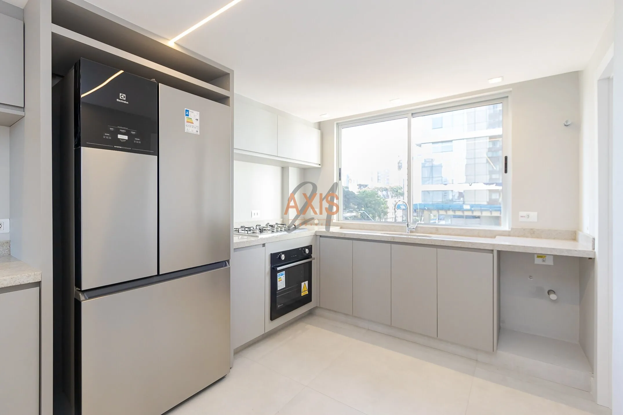 Apartamento de 3 Quartos à Venda no Edifício Patrícia | Juvevê Curitiba — foto 2