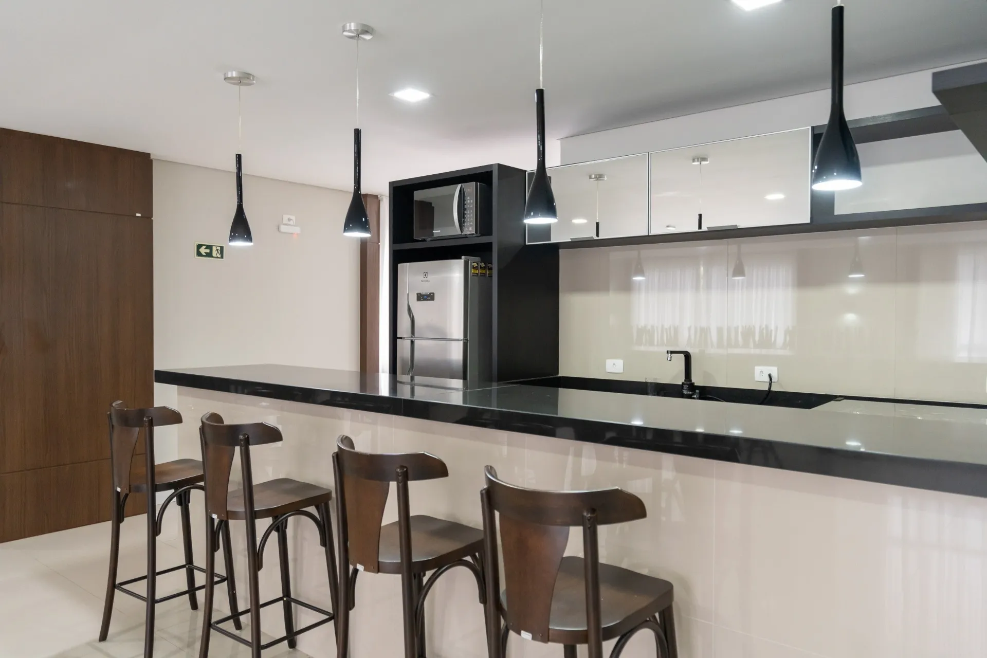 Apartamento de 3 Quartos à Venda no Edifício Monilmontant | Boa Vista  Curitiba — foto 22