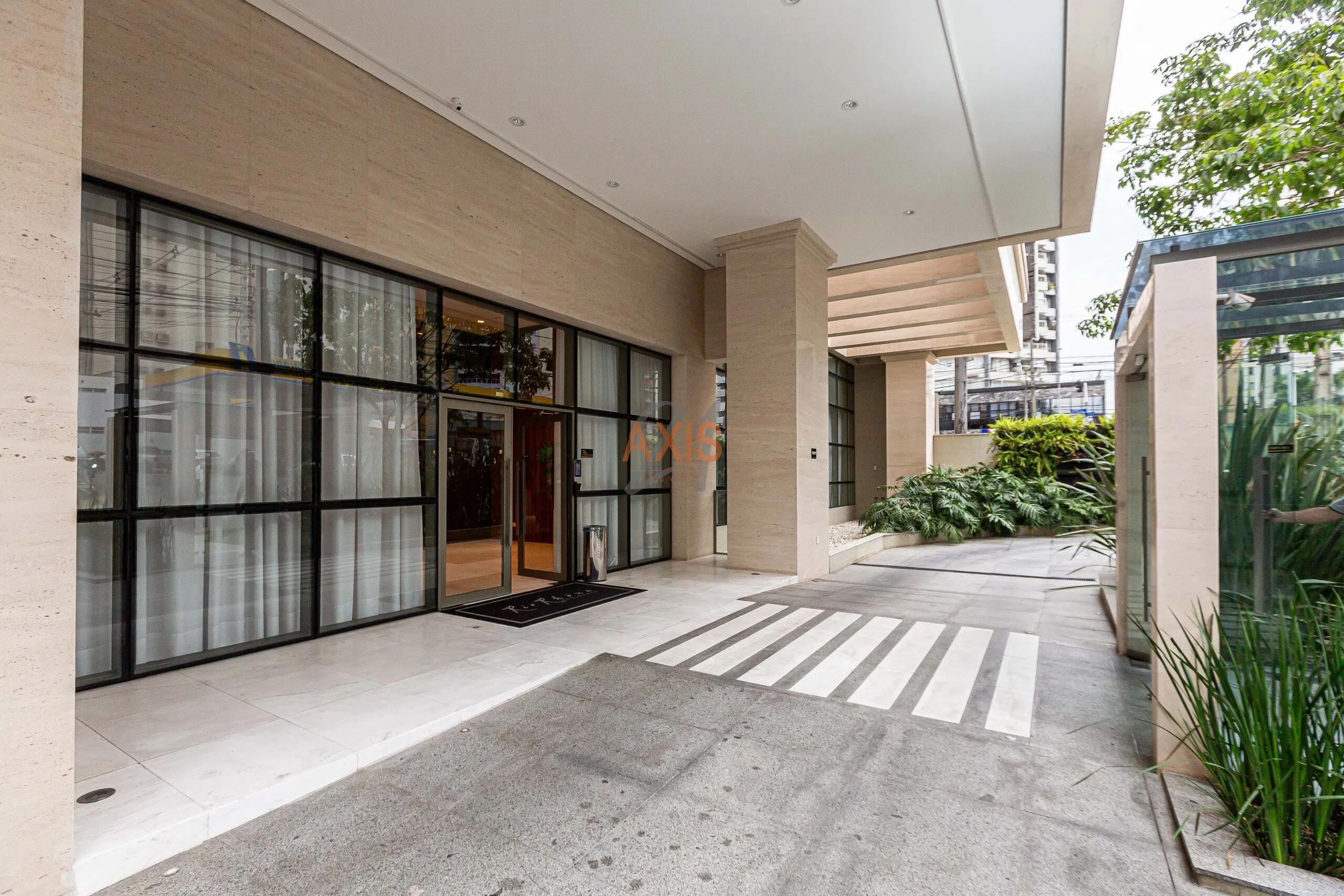 Apartamento de 3 Suítes à Venda no Edifício Rio Rhone | Batel  Curitiba — foto 37