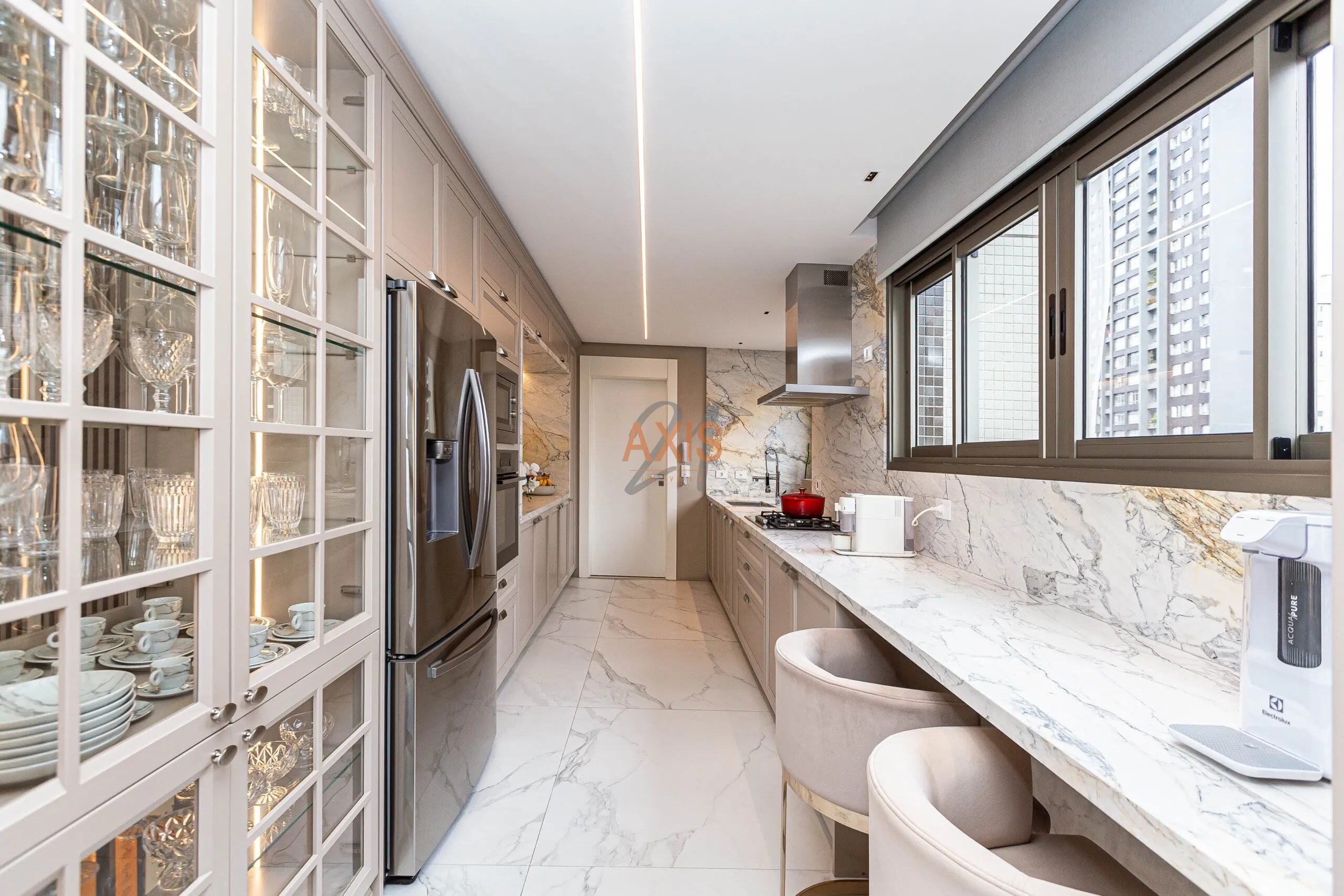 Apartamento de 3 Suítes à Venda no Edifício Rio Rhone | Batel  Curitiba — foto 17