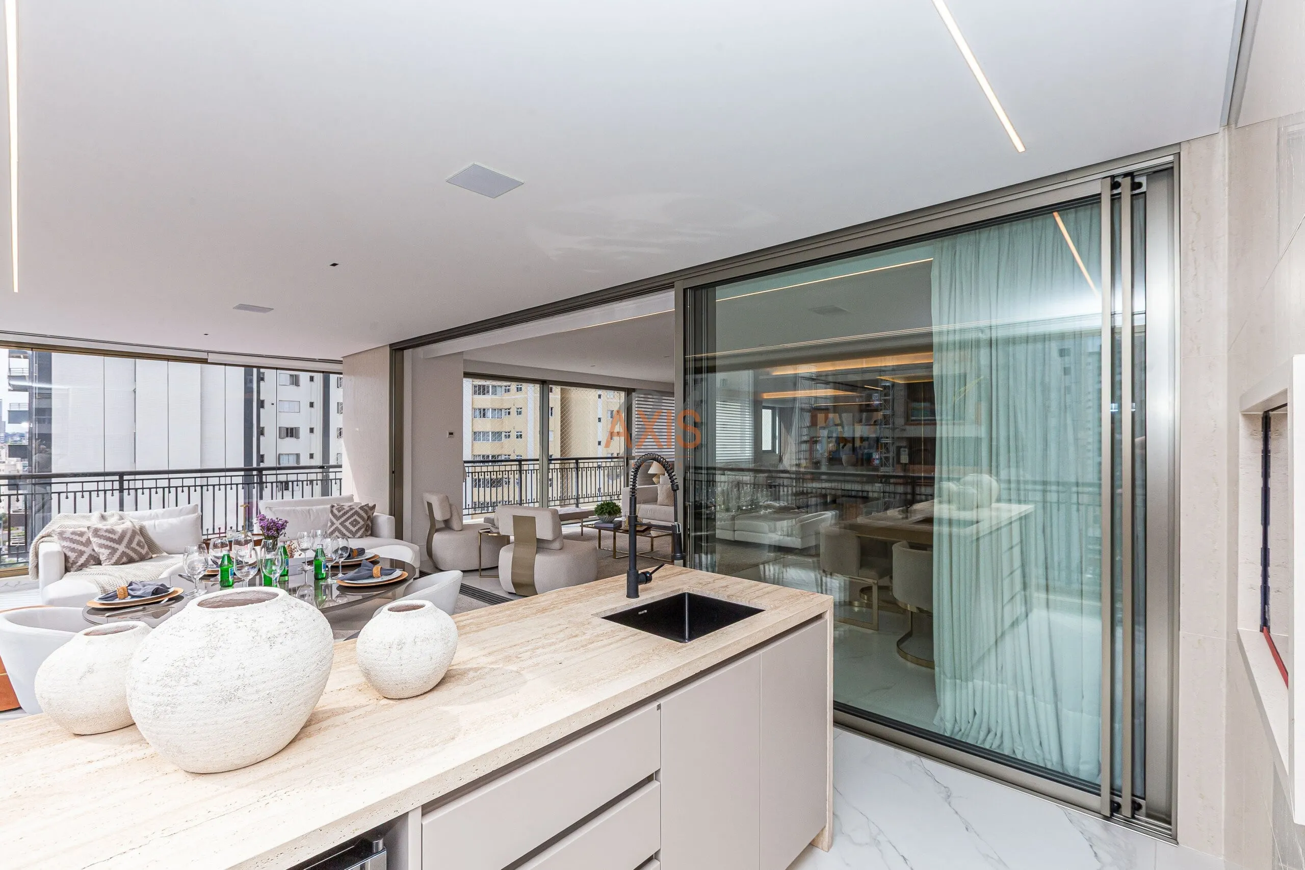 Apartamento de 3 Suítes à Venda no Edifício Rio Rhone | Batel  Curitiba — foto 4