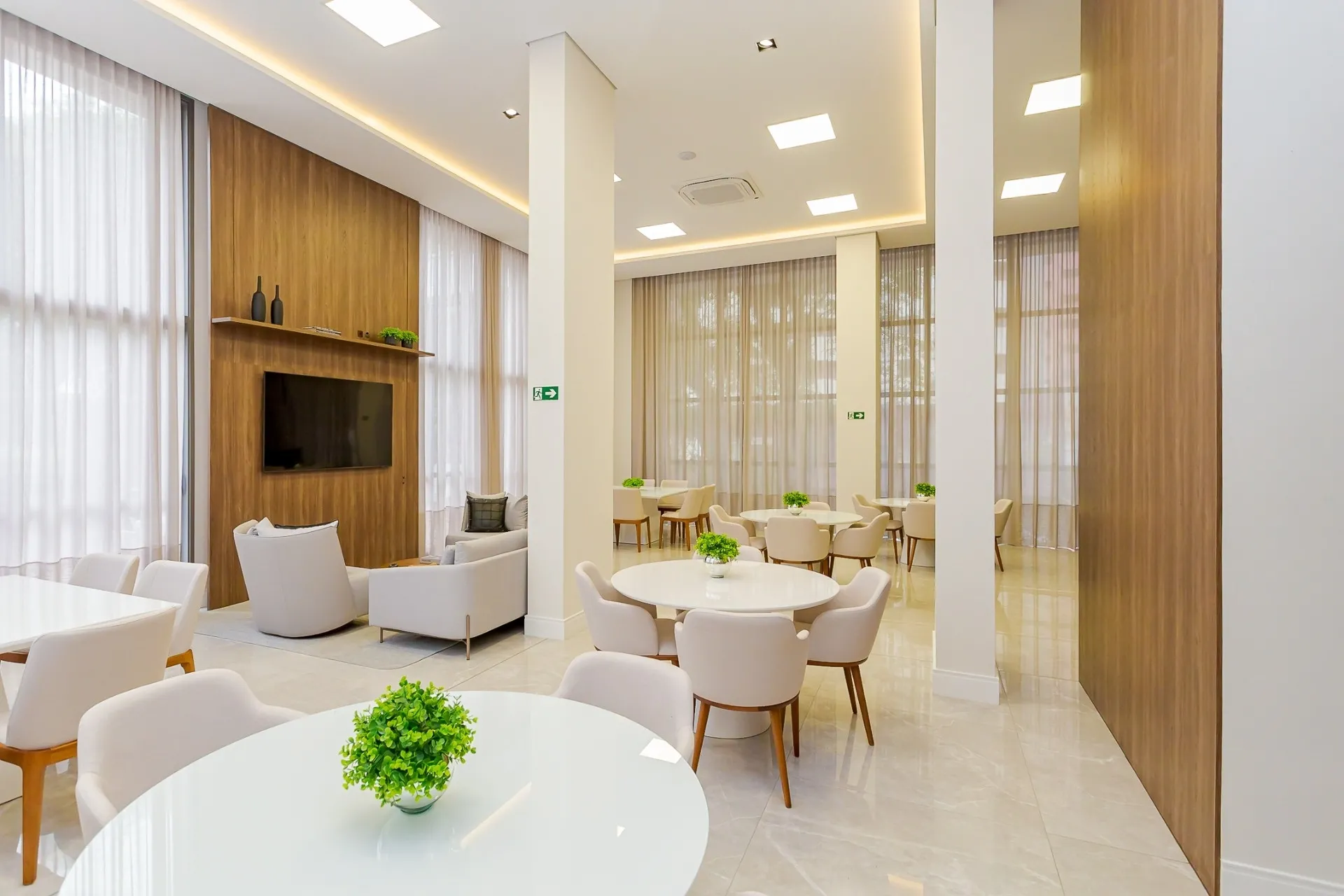 Apartamento de 3 Suítes  à Venda no Edifício Mirage Silva Jardim | Batel Curitiba — foto 32