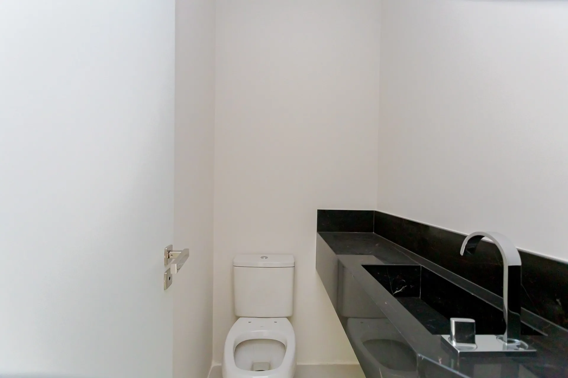 Apartamento de 3 Suítes  à Venda no Edifício Mirage Silva Jardim | Batel Curitiba — foto 8
