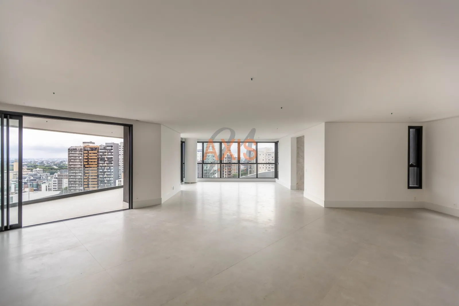 Apartamento de 3 Suítes à Venda no Edifício Epic | Água Verde Curitiba — foto 1
