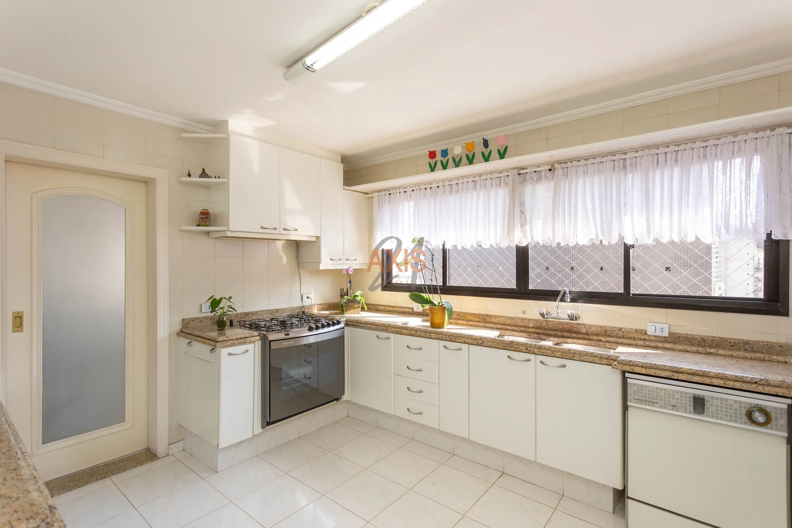 Apartamento de 5 Quartos à Venda no Edifício Bougainville  | Batel Curitiba — foto 32