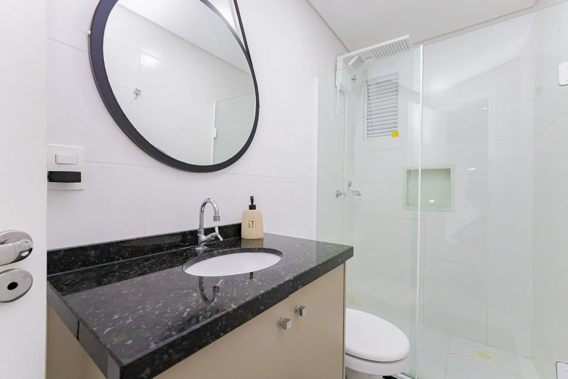 Apartamento de 2 Quartos à Venda no Edifício Villagio Bianco  | Água Verde Curitiba — foto 14