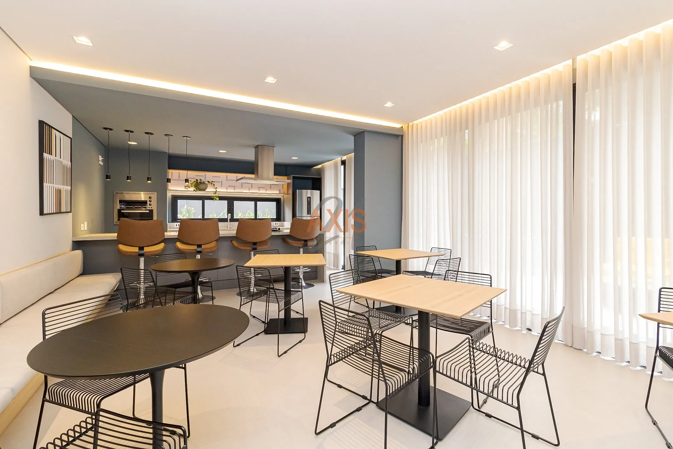Apartamento de 2 Quartos à Venda no Edifício Cena Living  | Centro  Curitiba — foto 5