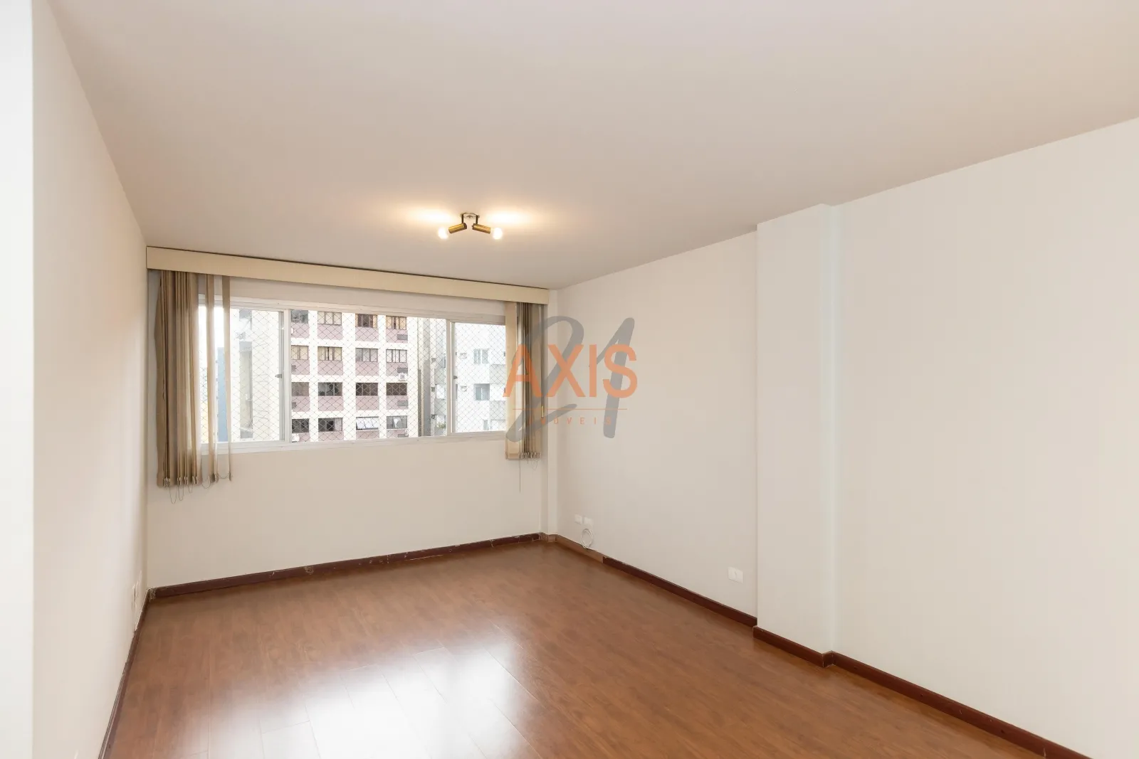 Apartamento de 3 Quartos à Venda no Edifício Bardauni | Batel Curitiba — foto 2