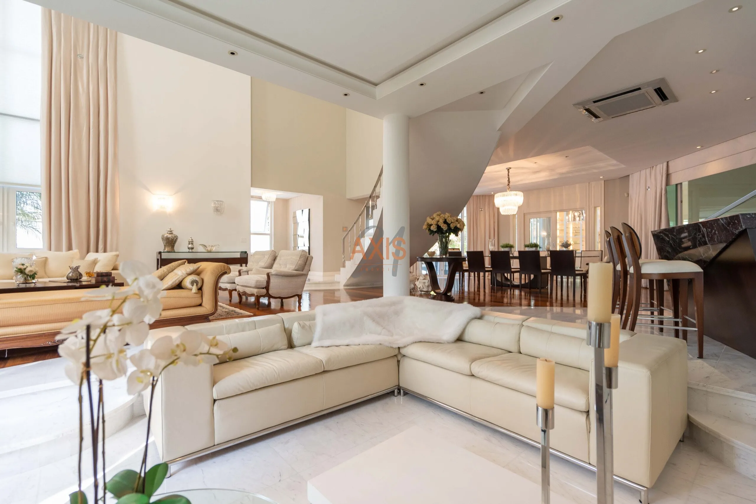 Casa de 4 Suítes à Venda na Rua Teófilo Soares Gomes | Jardim Social  Curitiba — foto 10