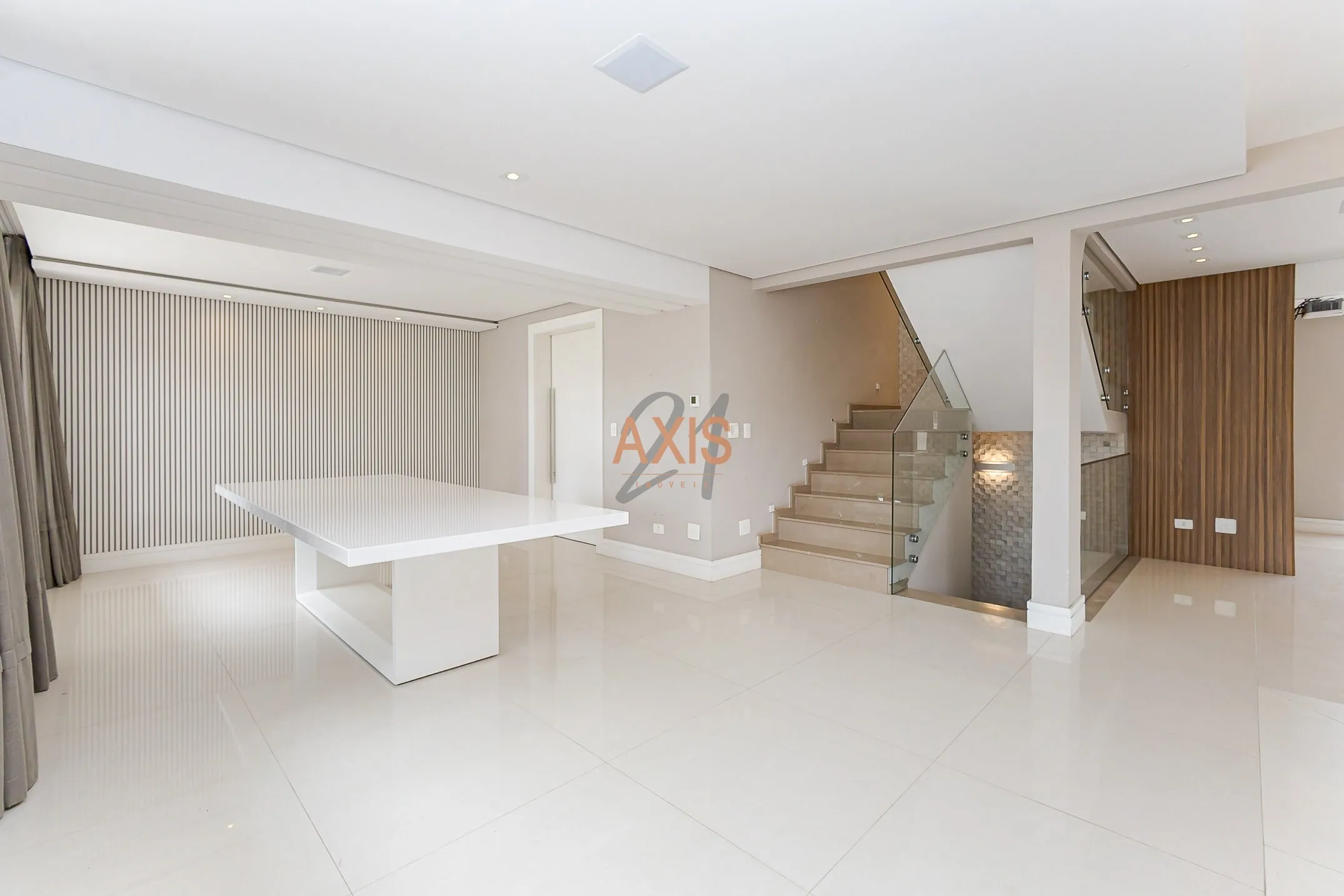 Casa de 5 Suítes à Venda na Rua Francisco Castellano | Jardim das Américas Curitiba — foto 19