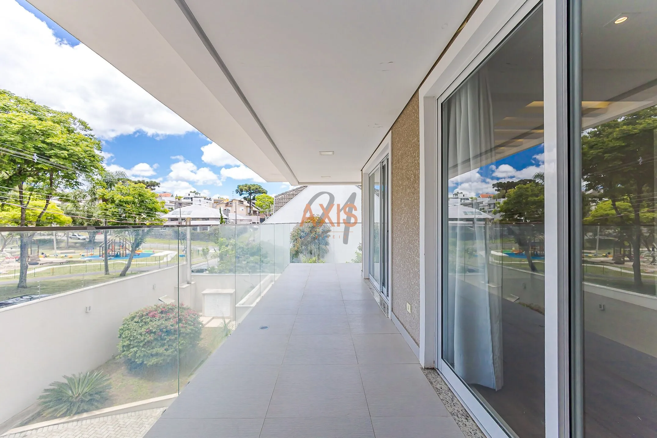 Casa de 5 Suítes à Venda na Rua Francisco Castellano | Jardim das Américas Curitiba — foto 39