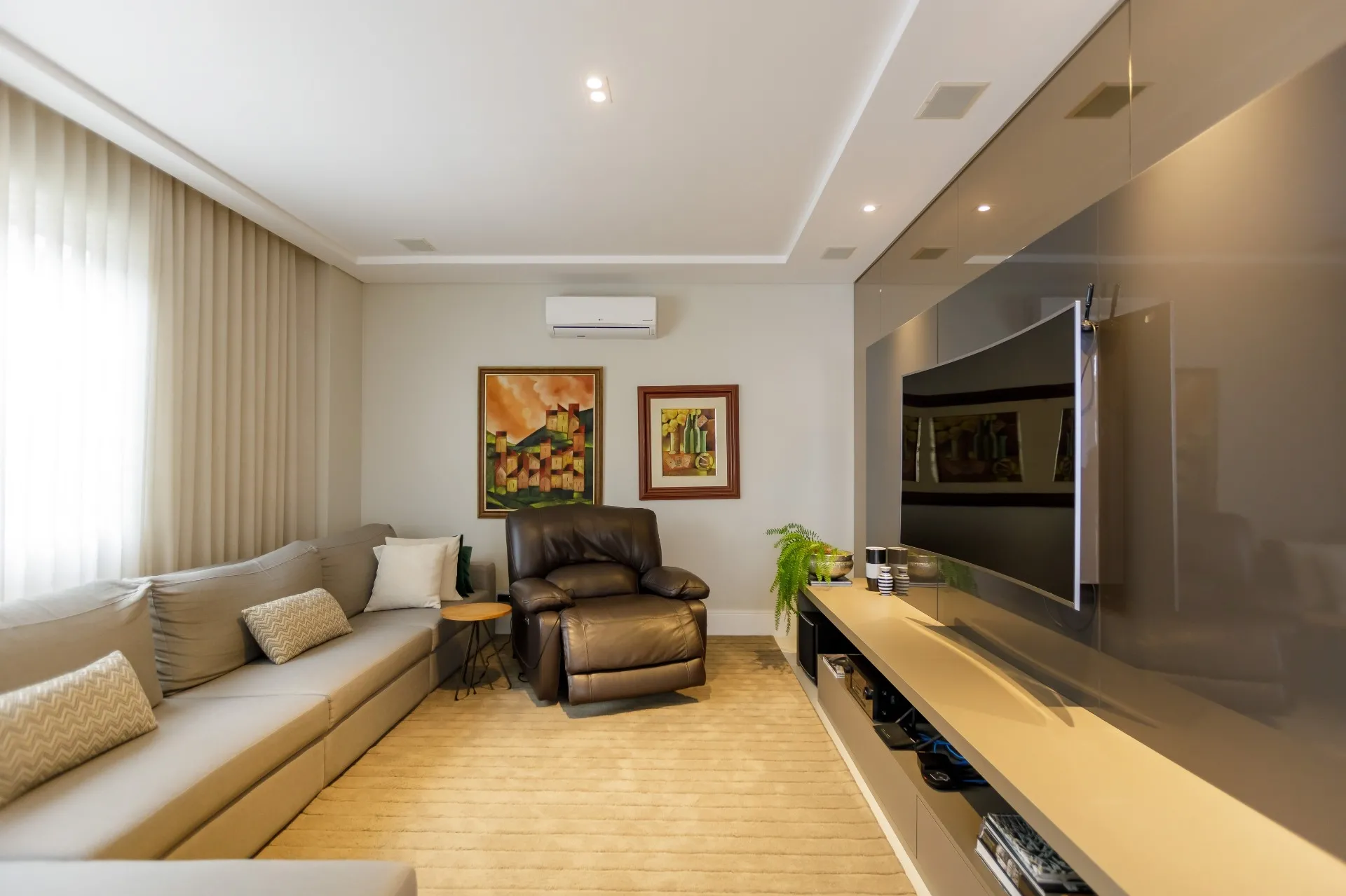 Casa de 4 Suítes à Venda na Rua Doutor Waldyr  Obayashui | Santa Felicidade Curitiba — foto 10
