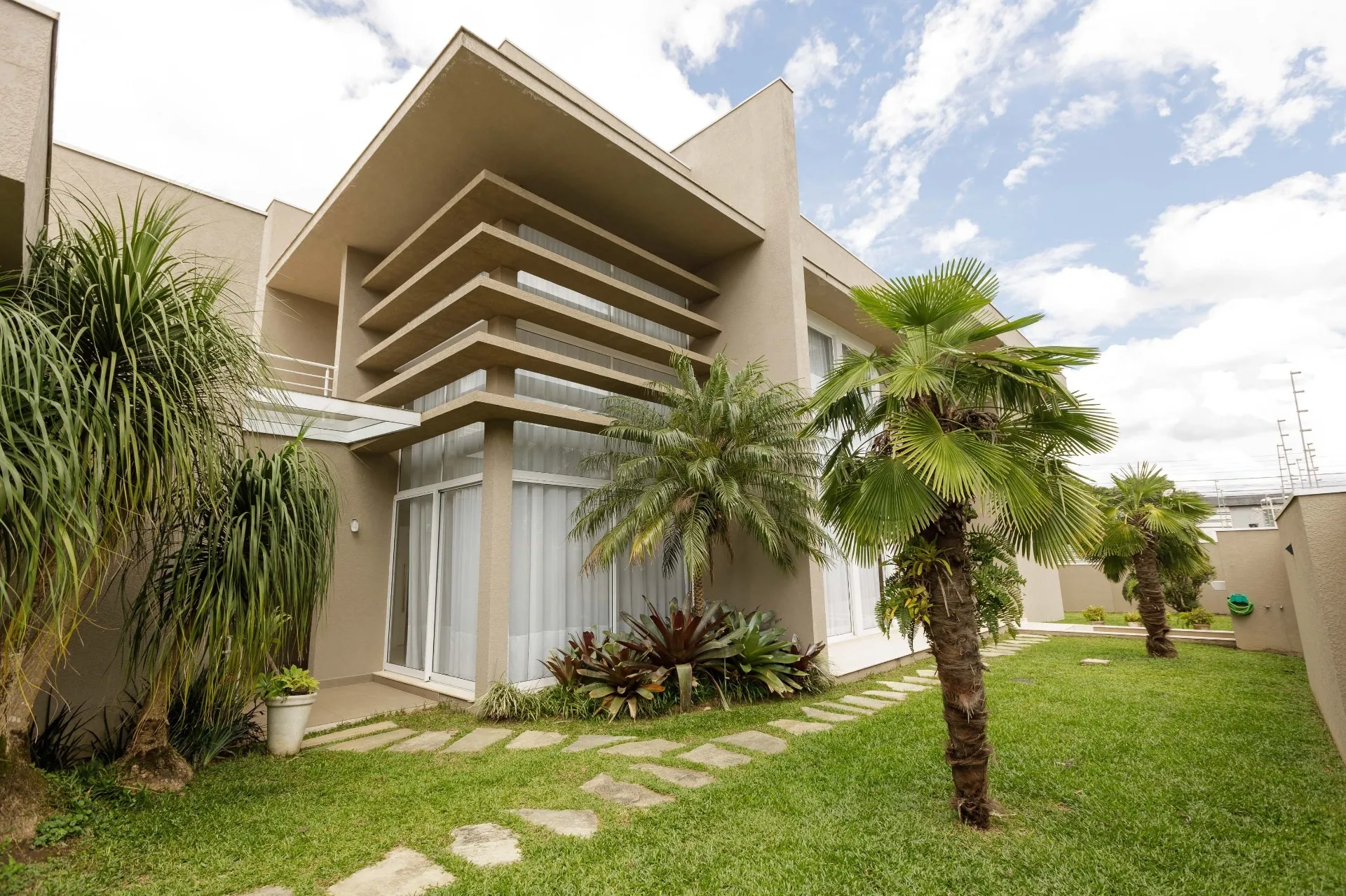 Casa de 4 Suítes à Venda na Rua Doutor Waldyr  Obayashui | Santa Felicidade Curitiba — foto 36