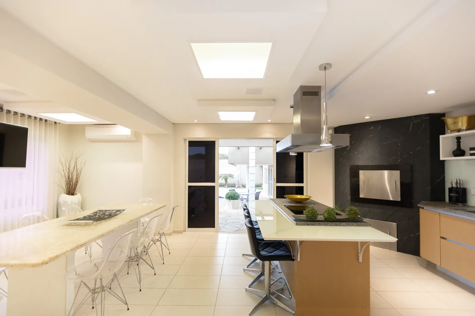 Casa de 4 Suítes à Venda na Rua Rosa Trevisan | Santa Felicidade Curitiba — foto 12