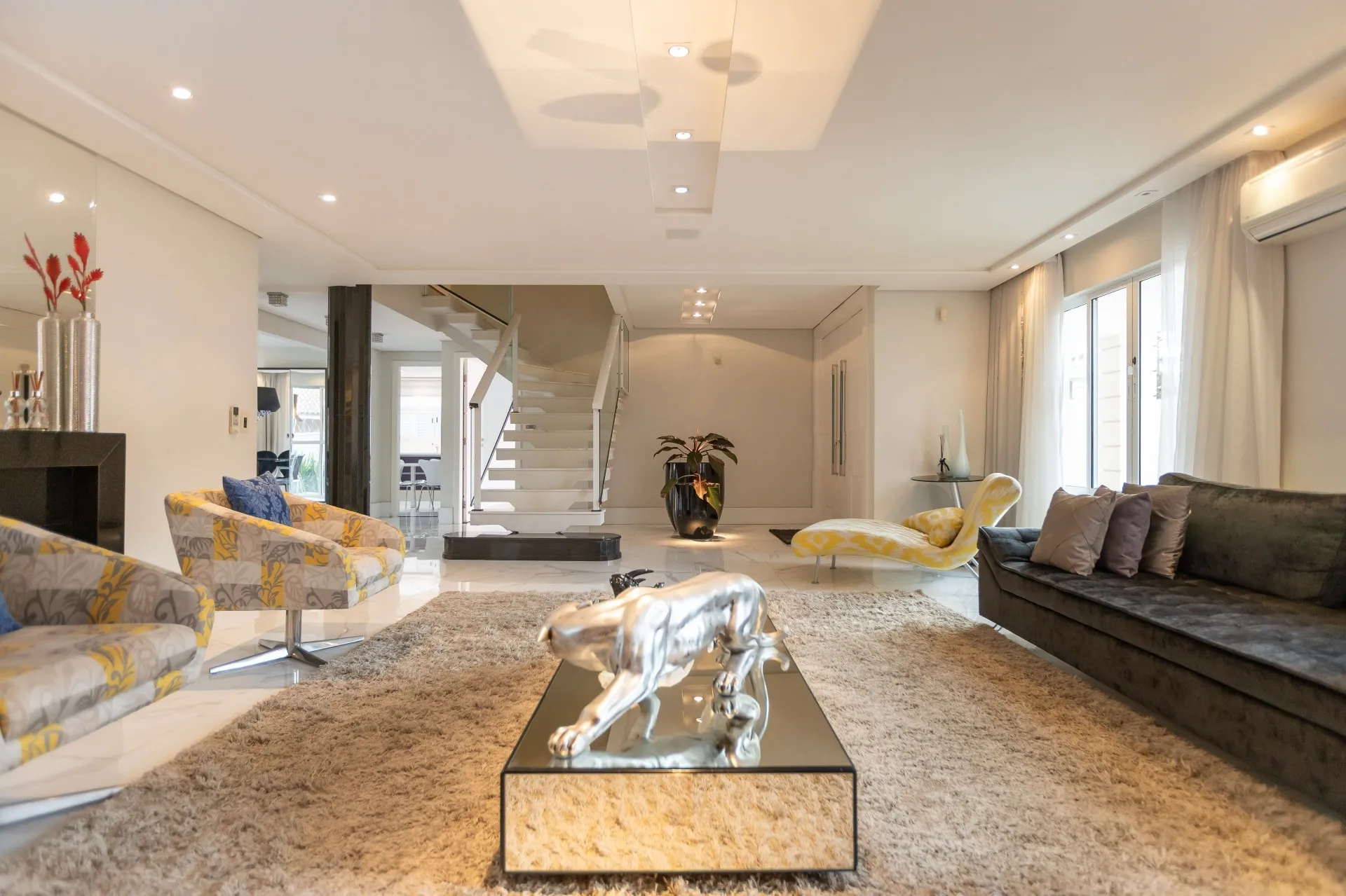 Casa de 4 Suítes à Venda na Rua Rosa Trevisan | Santa Felicidade Curitiba — foto 3