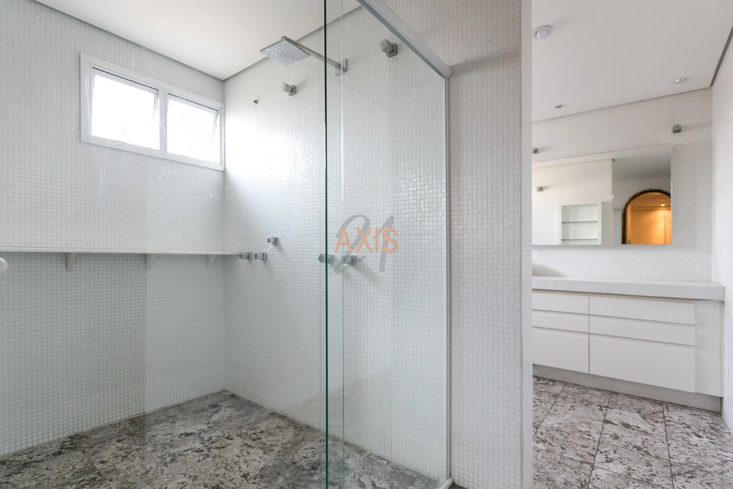 Casa de 4 Suítes à Venda na Rua Nestor Victor | Água Verde Curitiba — foto 22