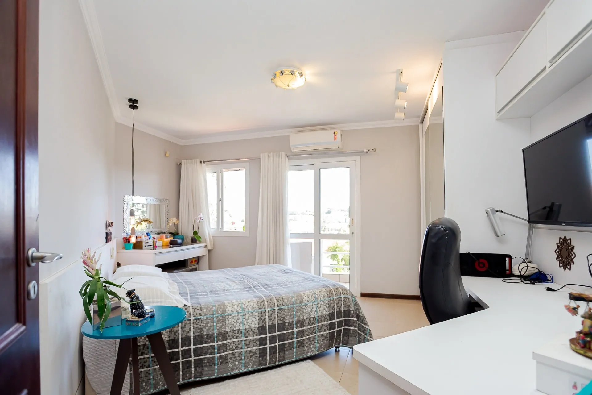 Casa de 4 Quartos á Venda na Rua  Professora Silvia Gonçalves  Cordeiro Ribas | Santa Felicidade  Curitiba — foto 18