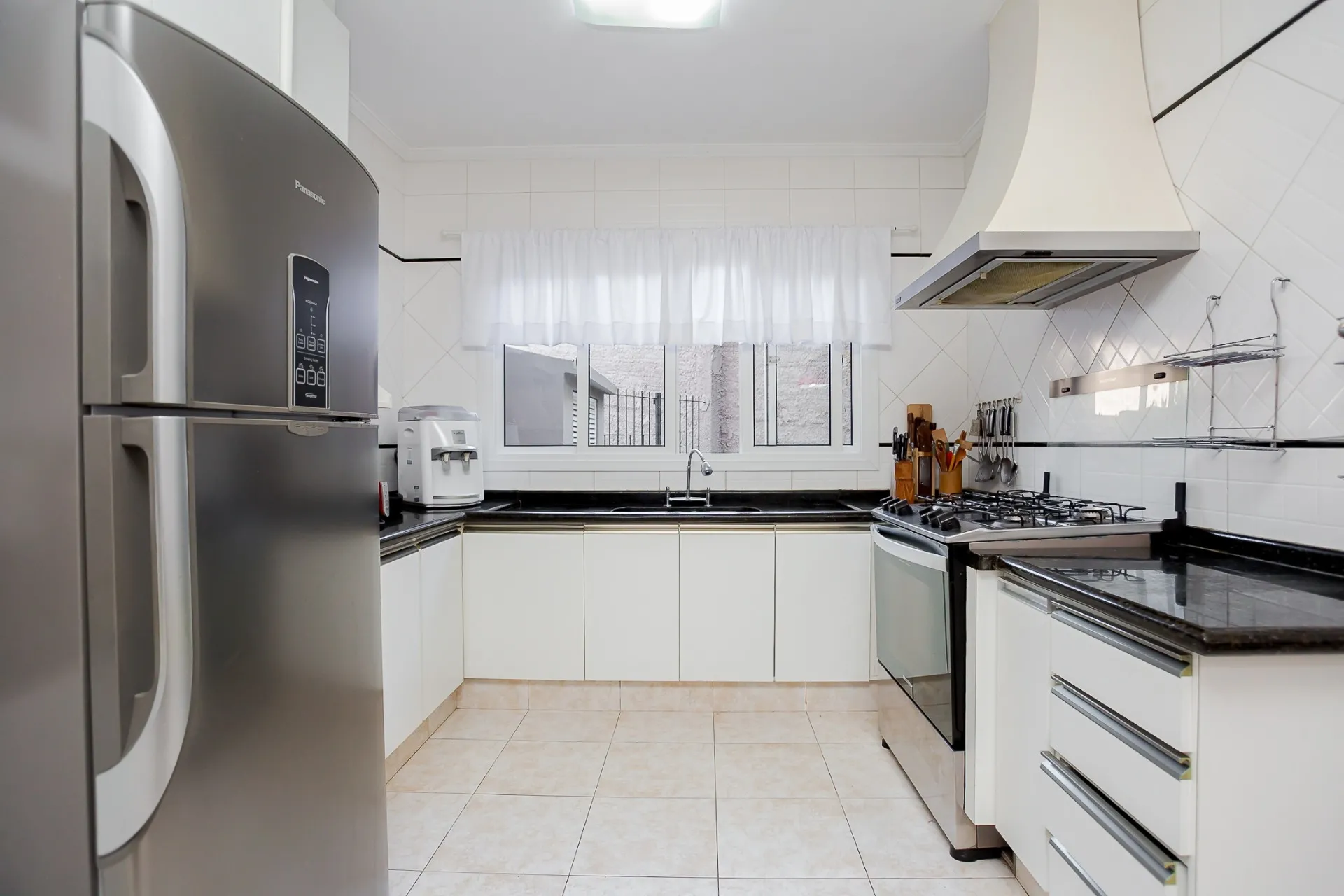 Casa de 4 Quartos á Venda na Rua  Professora Silvia Gonçalves  Cordeiro Ribas | Santa Felicidade  Curitiba — foto 24