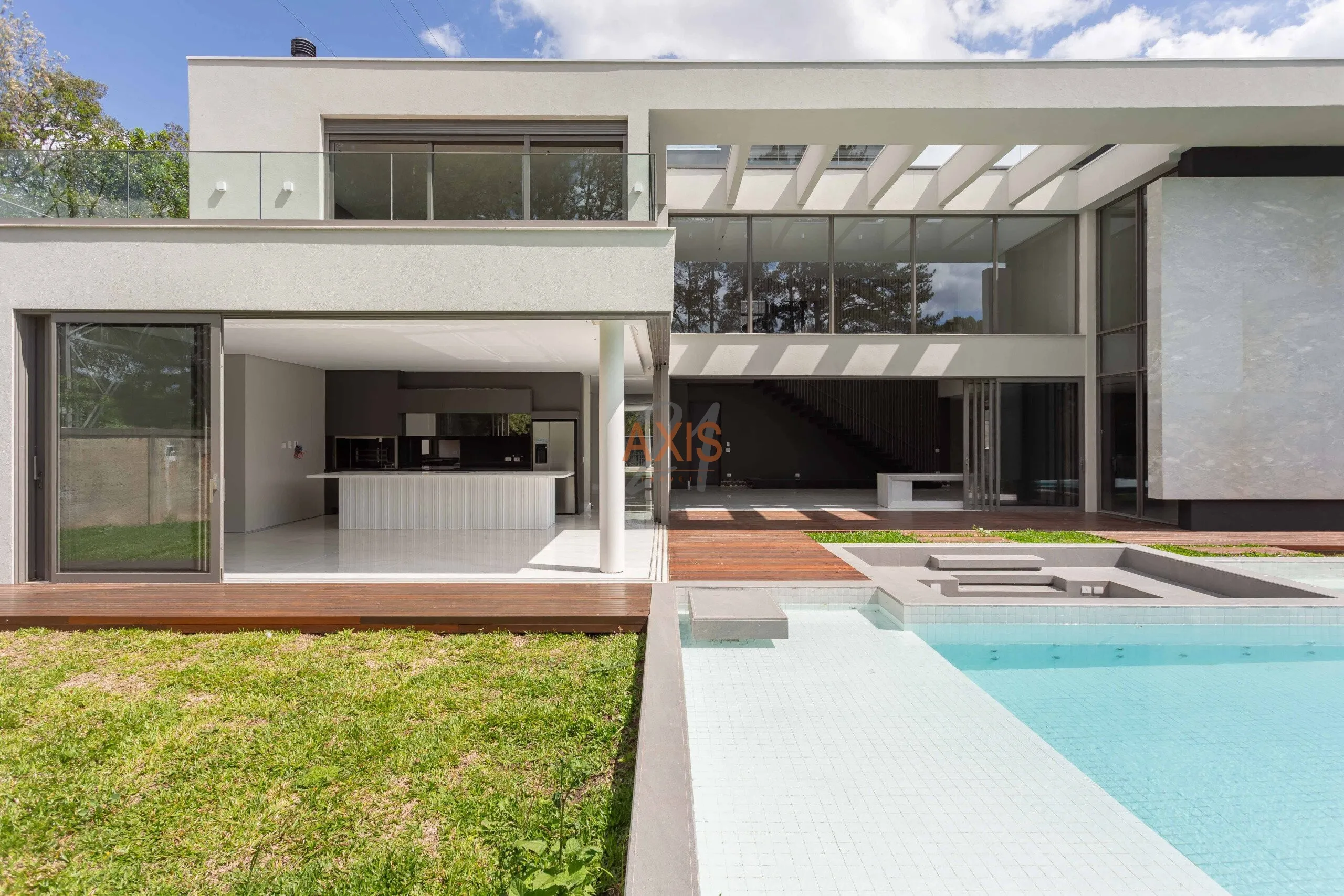 Casa de 5 Suítes á Venda no Condomínio  Dallabona Uno | Orleans  Curitiba — foto 1