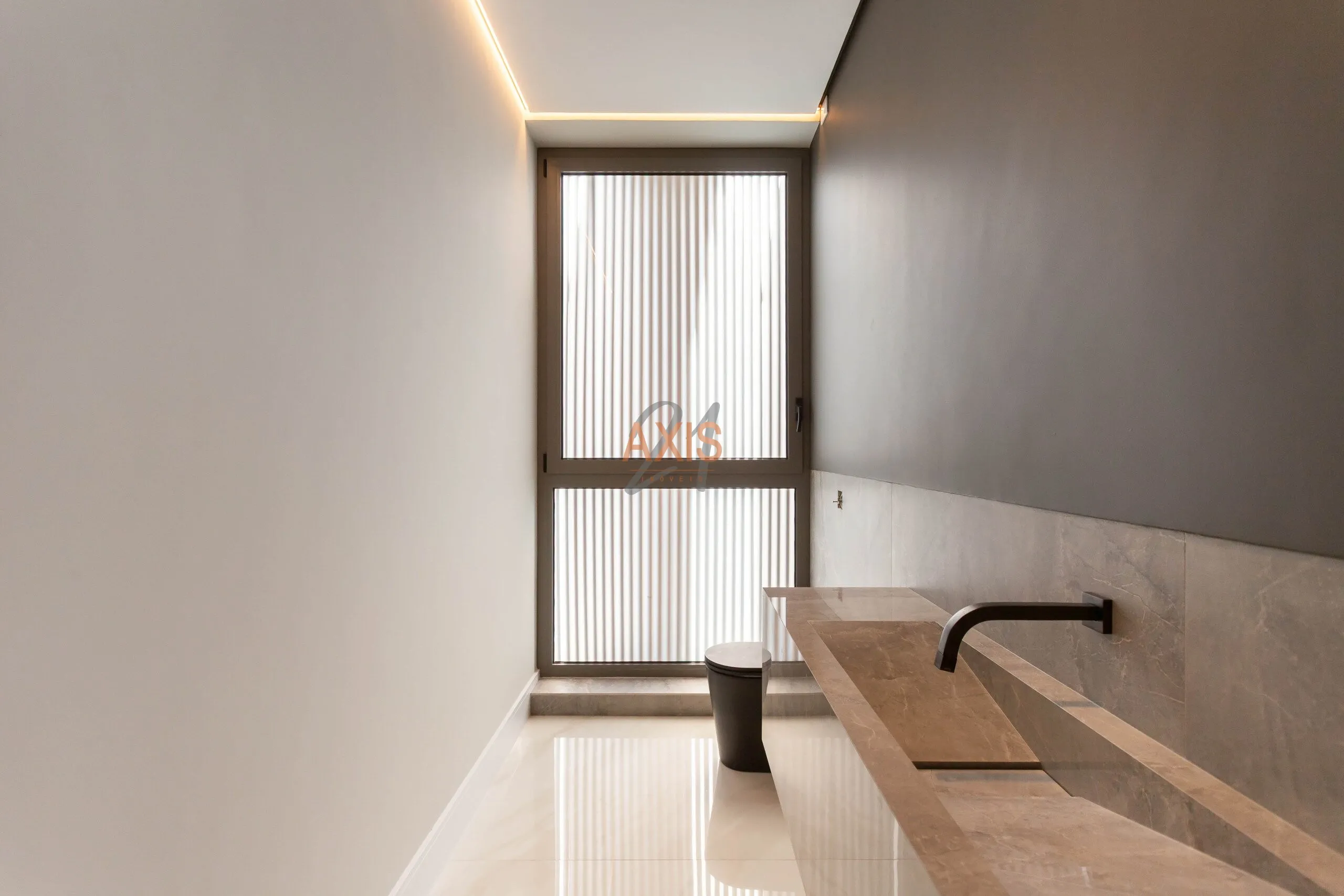 Casa de 5 Suítes á Venda no Condomínio  Dallabona Uno | Orleans  Curitiba — foto 11