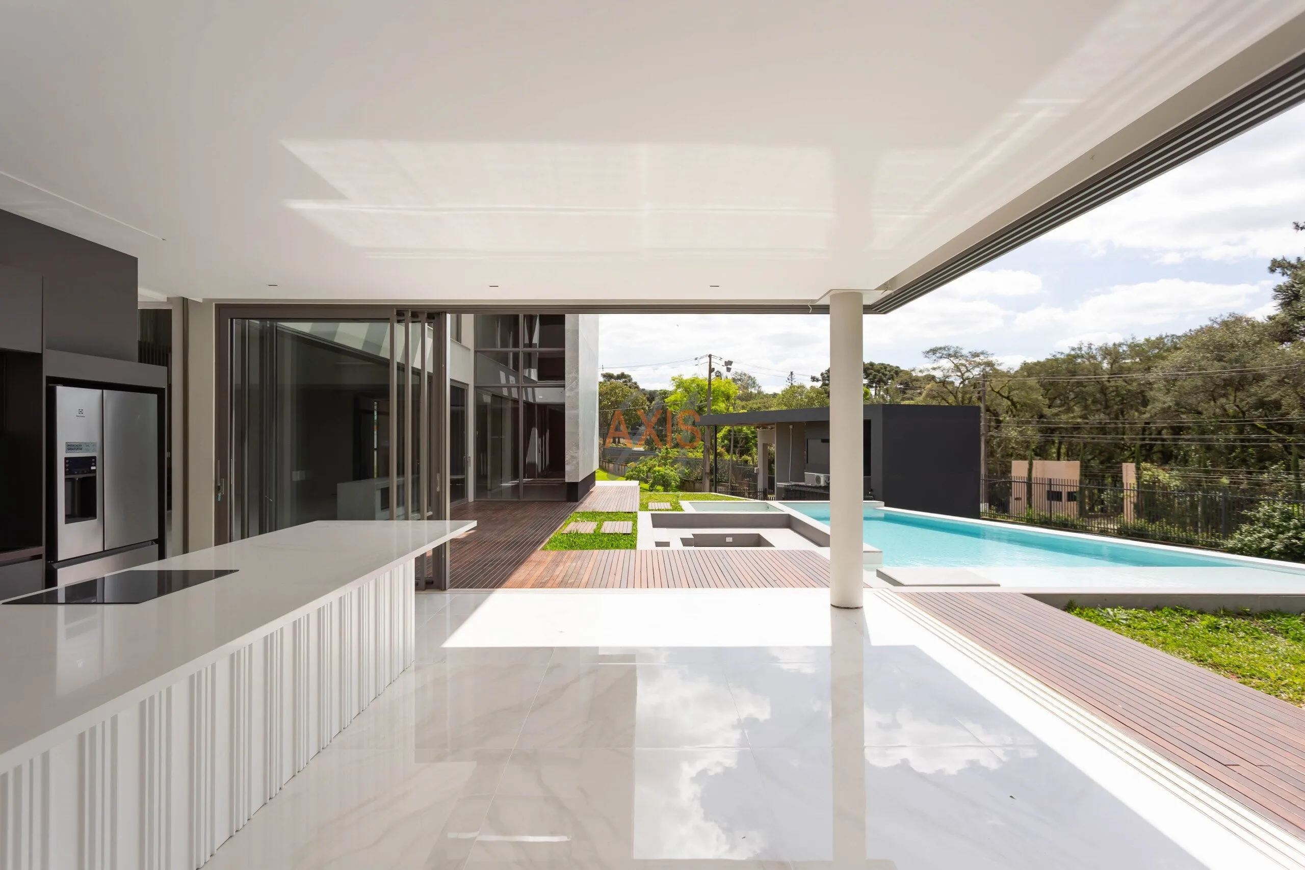 Casa de 5 Suítes á Venda no Condomínio  Dallabona Uno | Orleans  Curitiba — foto 4