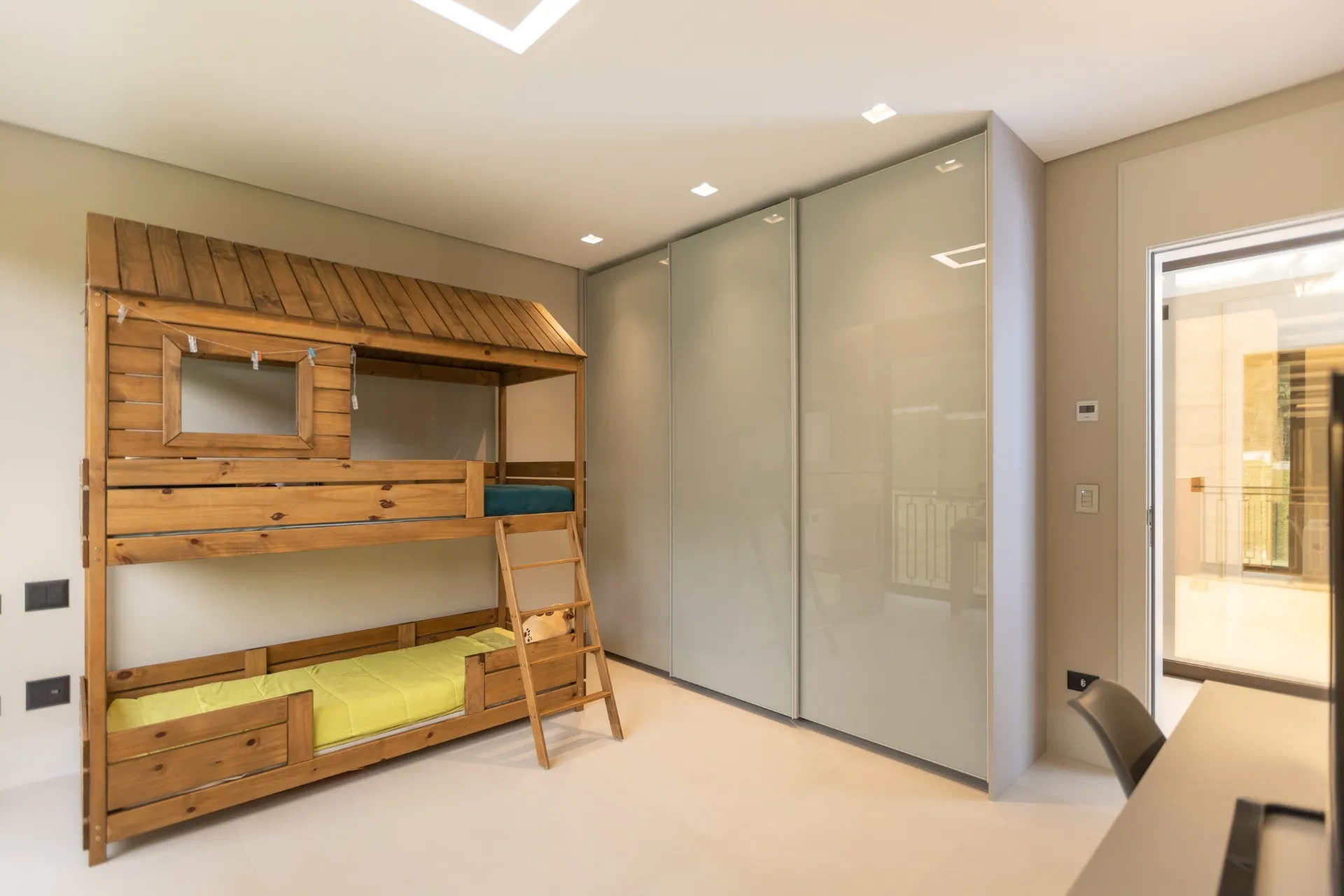 Casa de 4 Suítes à Venda no Condomínio Reserva Natural Portofino |  Santa Felicidade  Curitiba — foto 30