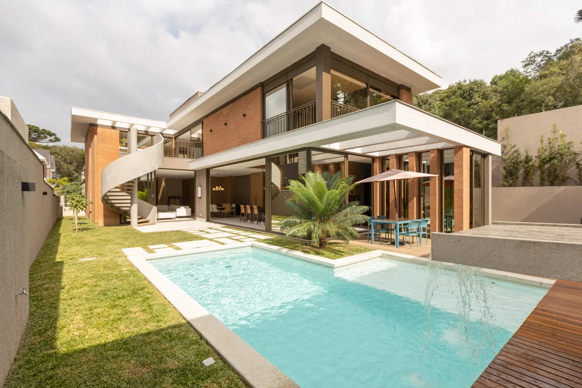 Casa de 4 Suítes à Venda no Condomínio Reserva Natural Portofino |  Santa Felicidade  Curitiba — foto 3