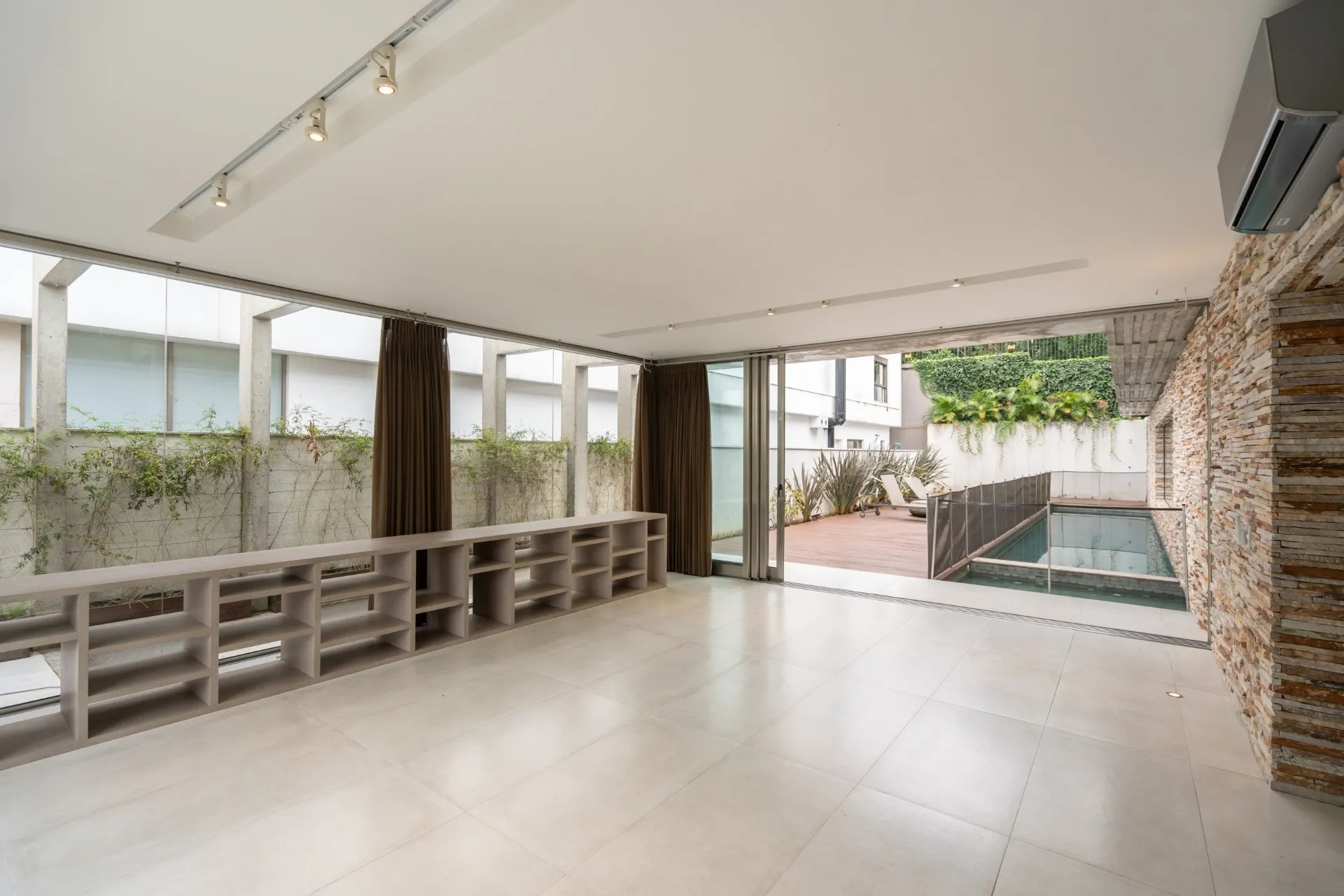 Casa de 4 Suítes à Venda no Condomínio Paysage Provence | Campo Comprido Curitiba — foto 3