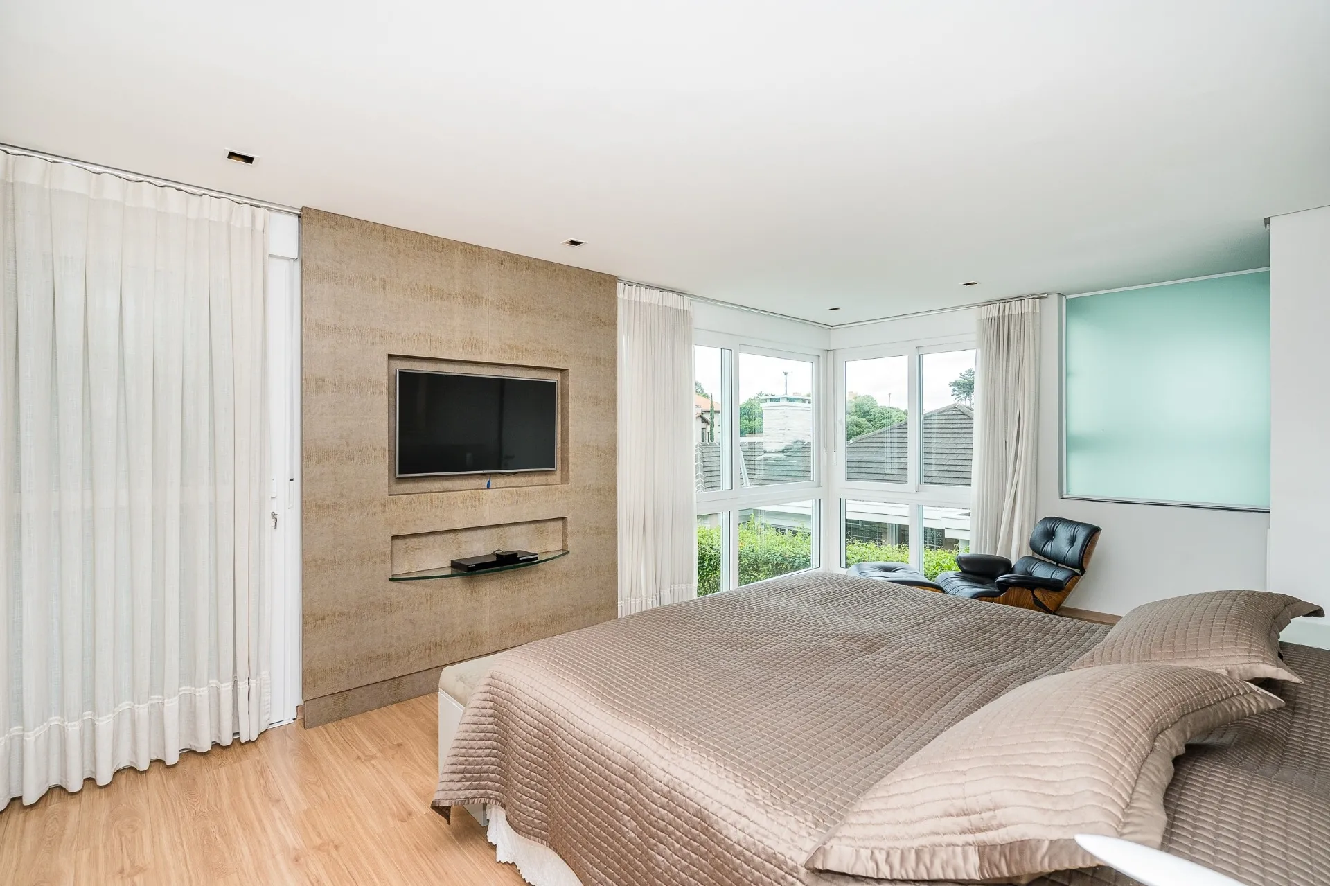 Casa de 5 Quartos à Venda no Condomínio Villa Lobos | Campo Comprido  Curitiba — foto 22