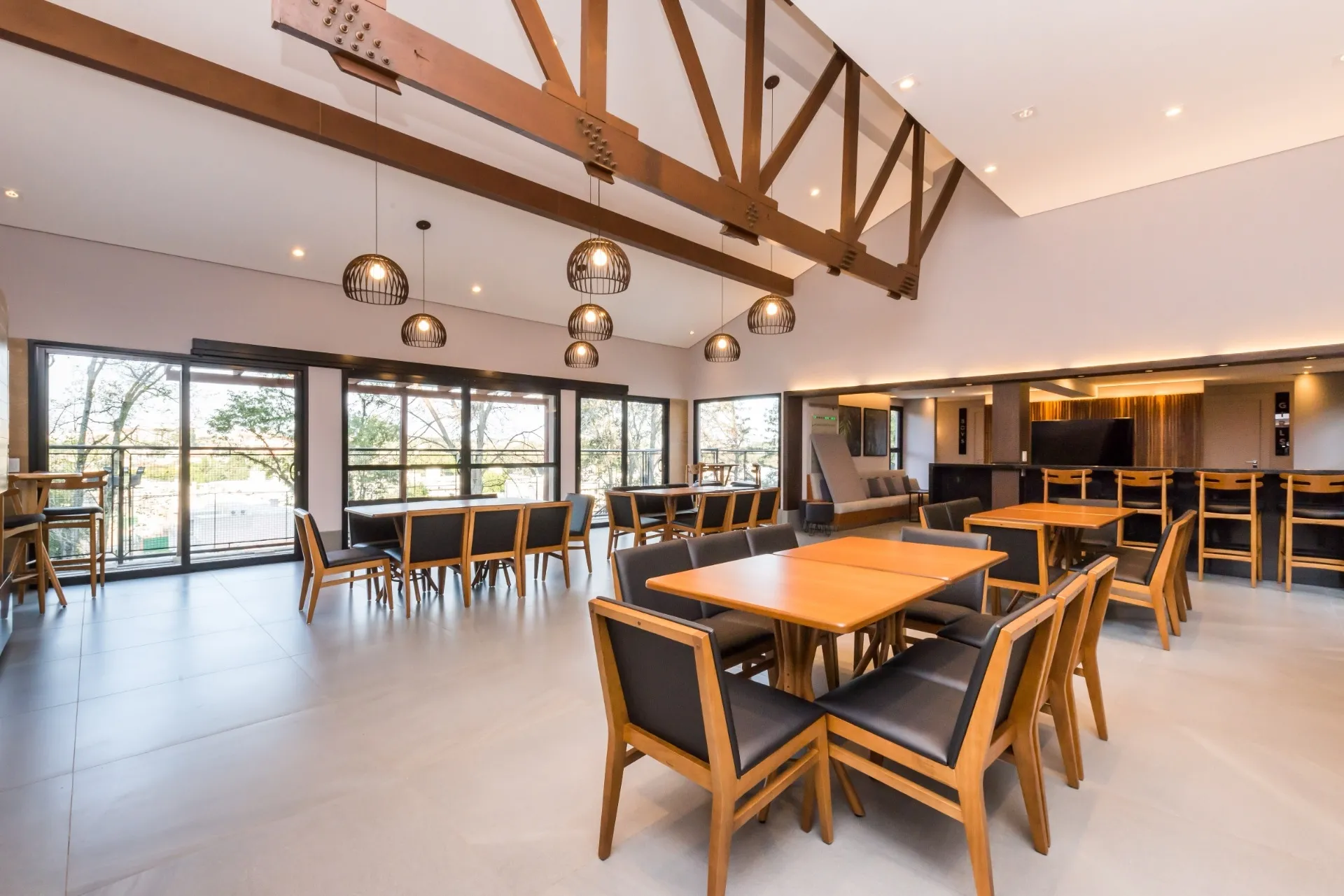 Casa de 5 Quartos à Venda no Condomínio Villa Lobos | Campo Comprido  Curitiba — foto 32
