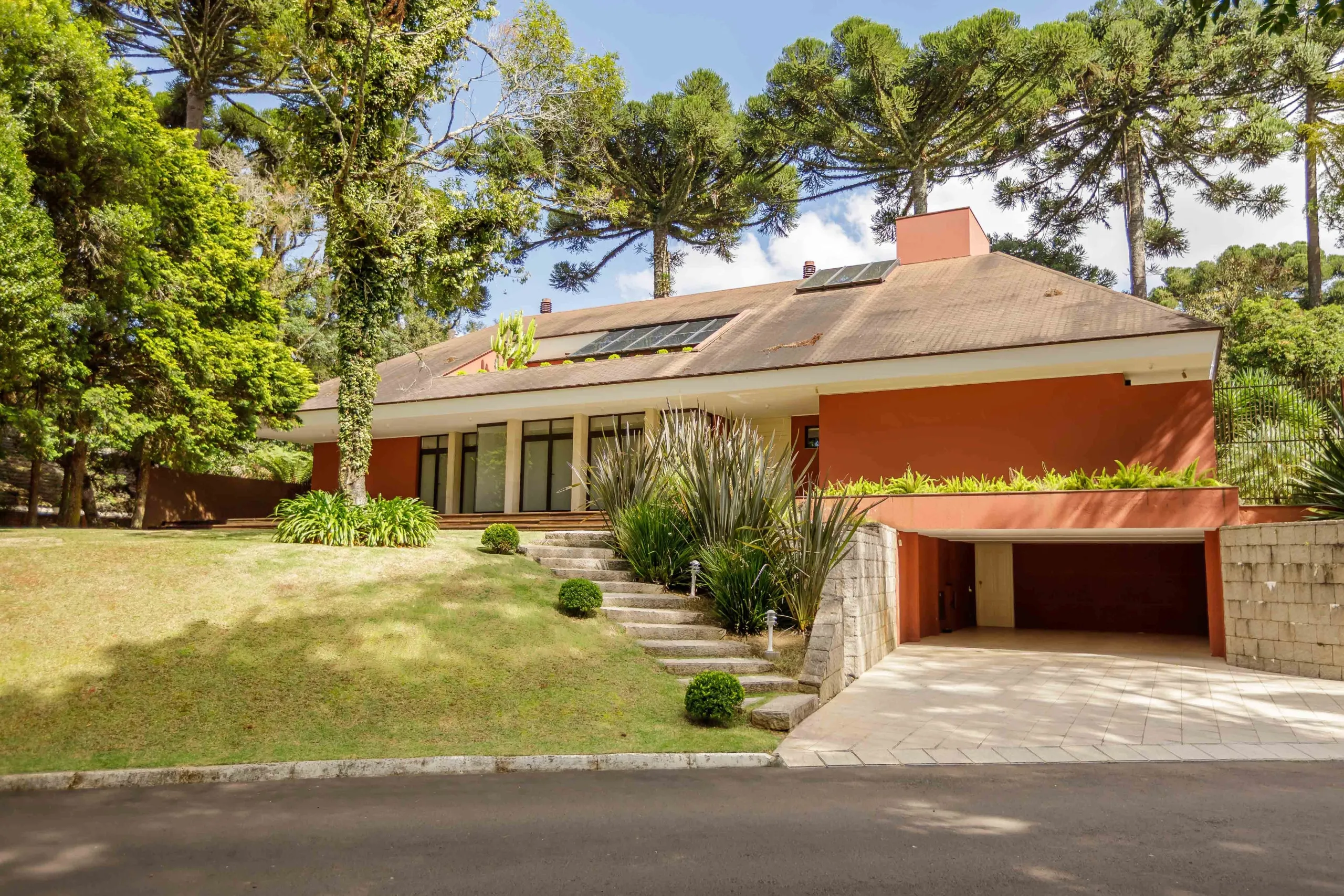 Casa  de 4 Suítes à Venda no Condomínio Village Saint Moritz |  Santa Felicidade  Curitiba — foto 3