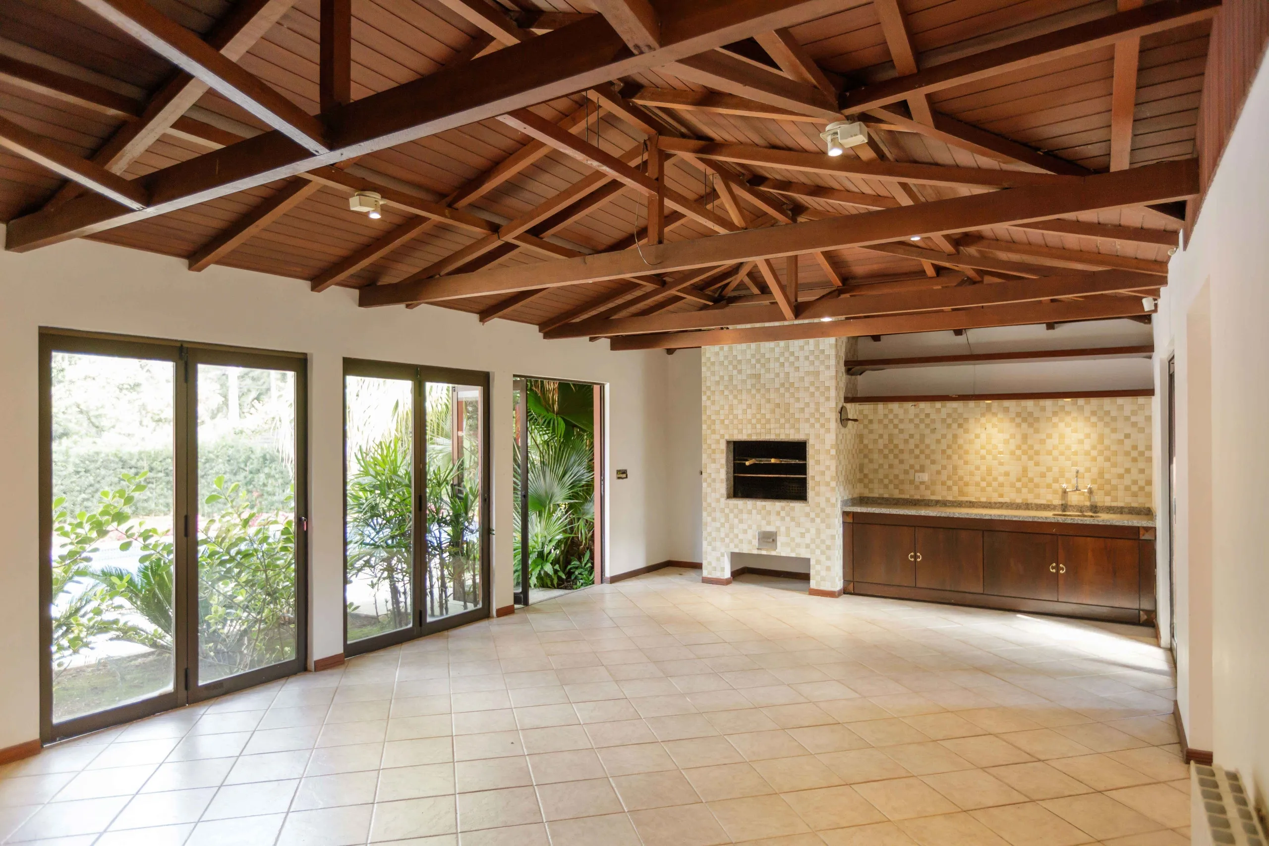Casa  de 4 Suítes à Venda no Condomínio Village Saint Moritz |  Santa Felicidade  Curitiba — foto 24