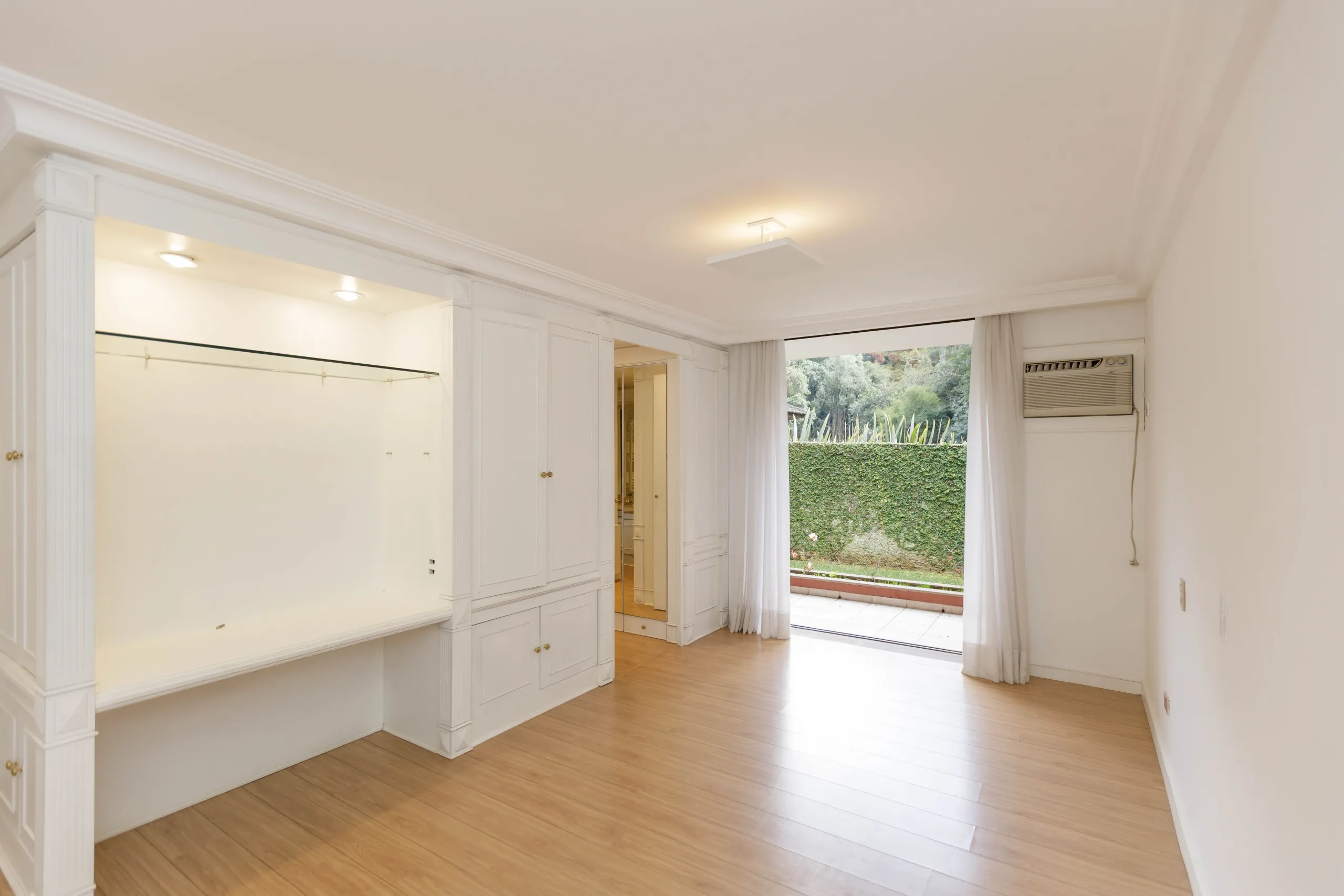 Casa  de 4 Suítes à Venda no Condomínio Village Saint Moritz |  Santa Felicidade  Curitiba — foto 53