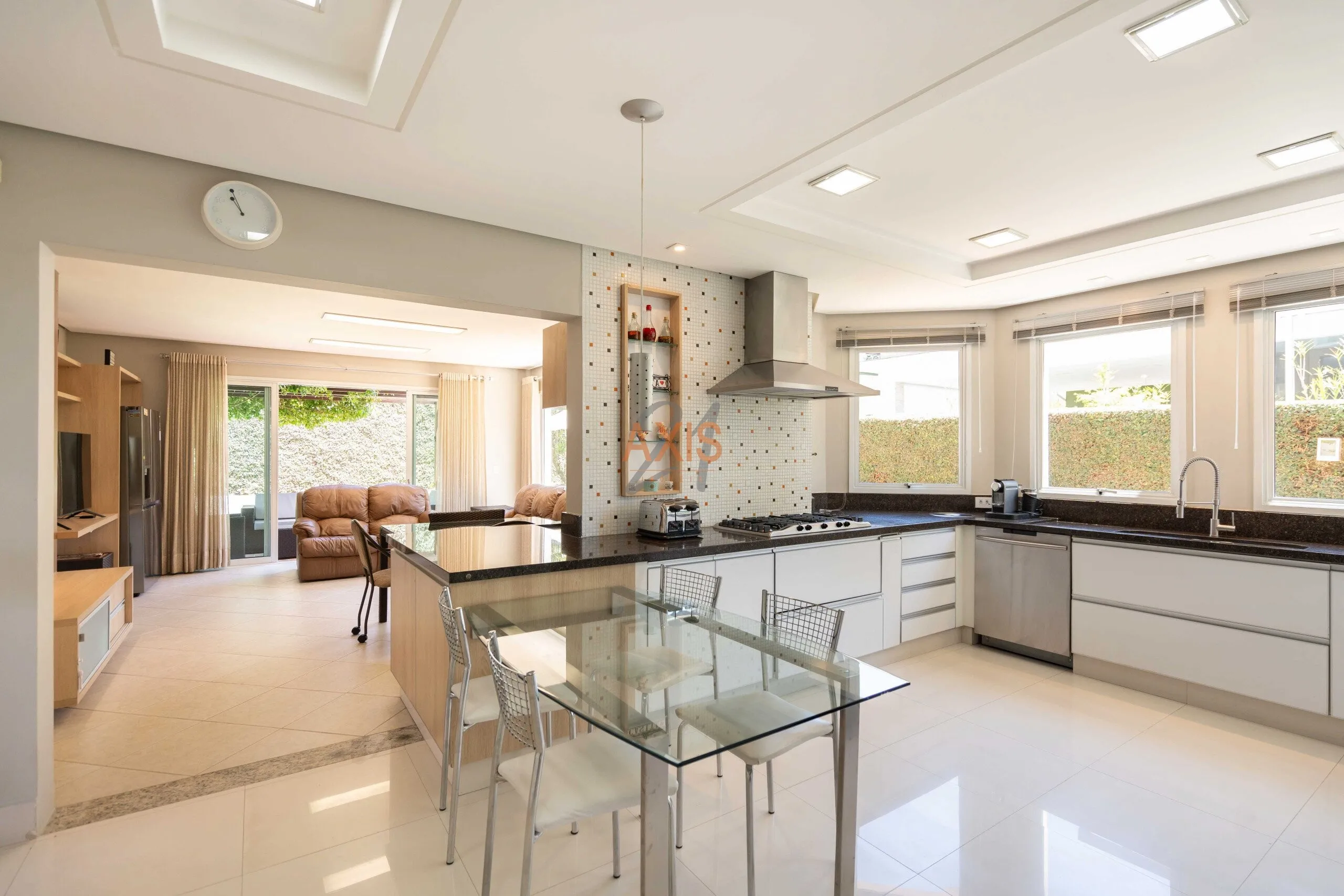Casa de 4 Suítes à Venda no Green Valley Condominium | Santa Felicidade  Curitiba — foto 14